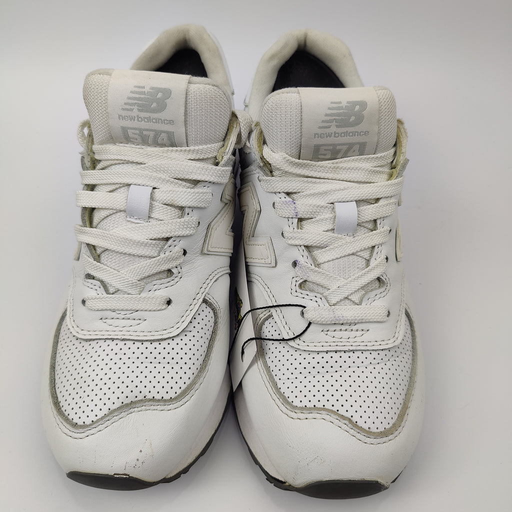 New Balance 574 (UK/PK 7) - White - 4057909