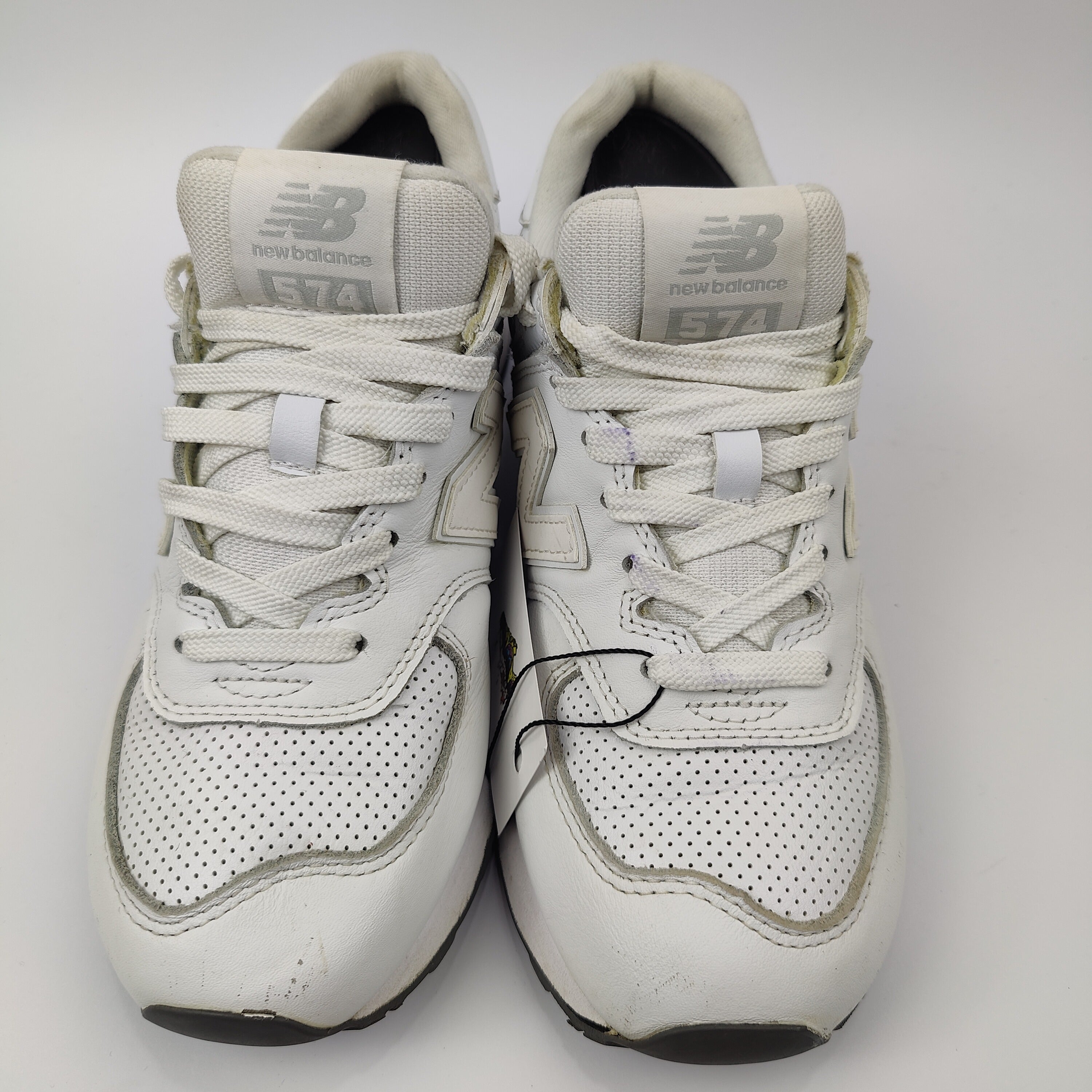 New Balance 574 (UK/PK 7) - White - 4057909