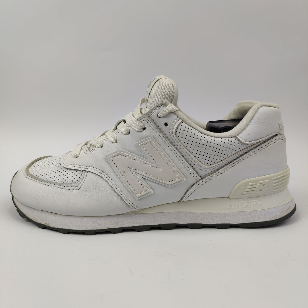 New Balance 574 (UK/PK 7) - White - 4057909