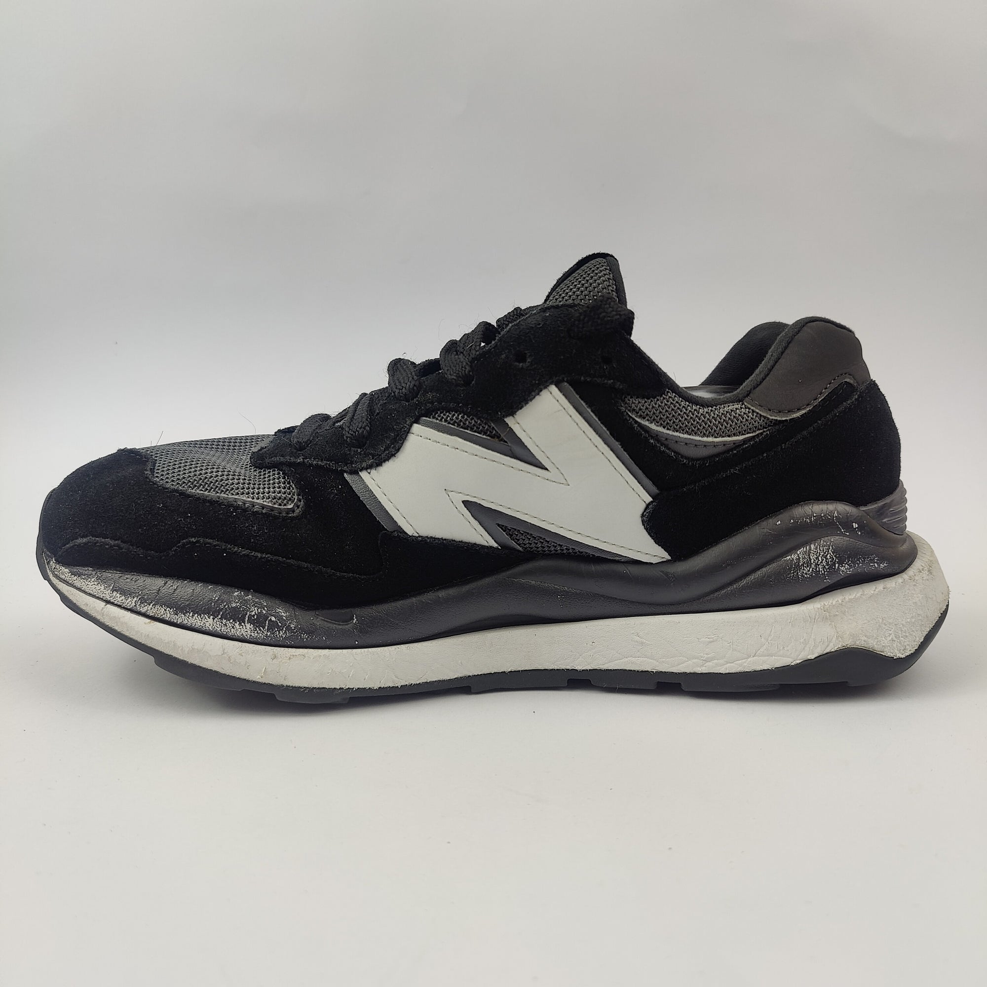 New Balance 57/40 (UK/PK 8.5) - Black - 4258051