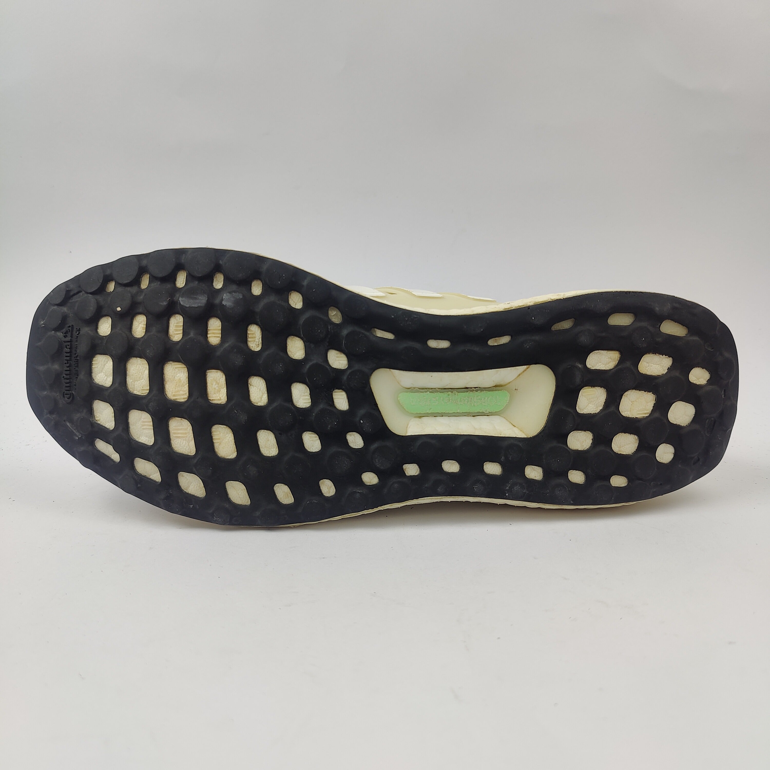 Adidas Ultraboost (UK/PK 9) - White - 4358036