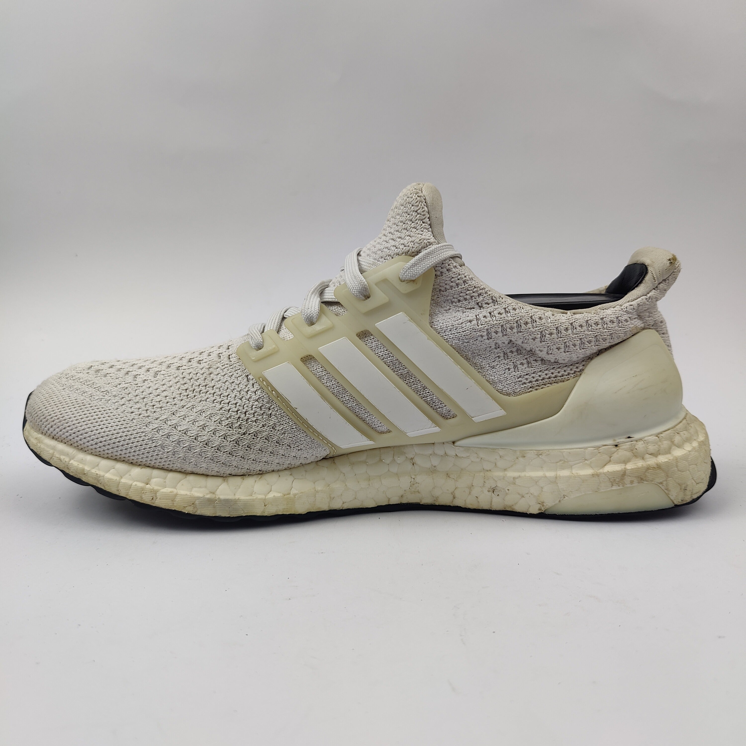 Adidas Ultraboost (UK/PK 9) - White - 4358036