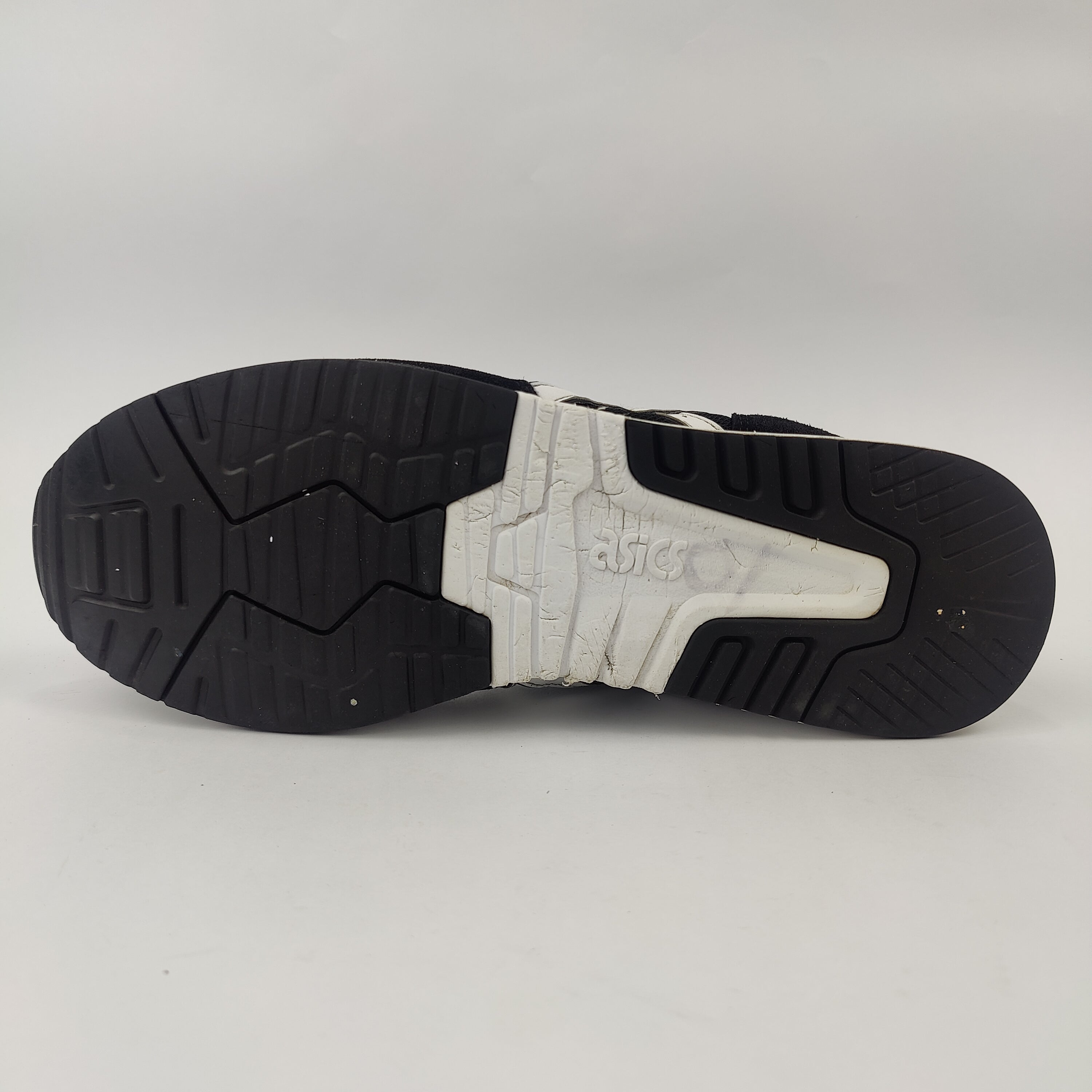 ASICS Lyte Classic (UK/PK 11) - Black - 4658234