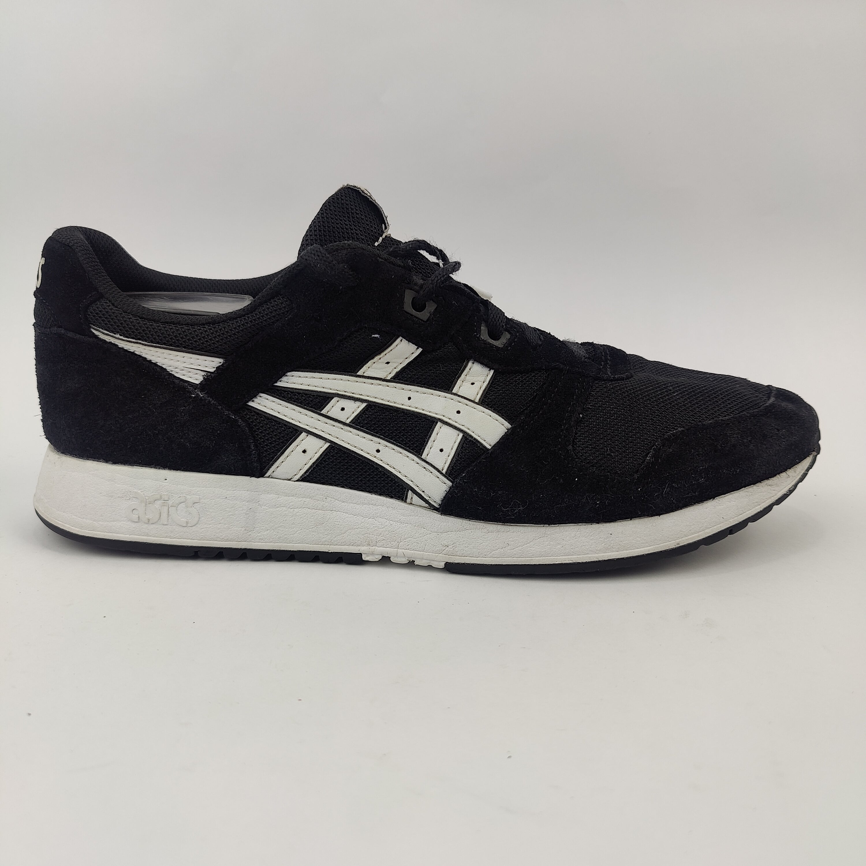ASICS Lyte Classic (UK/PK 11) - Black - 4658234