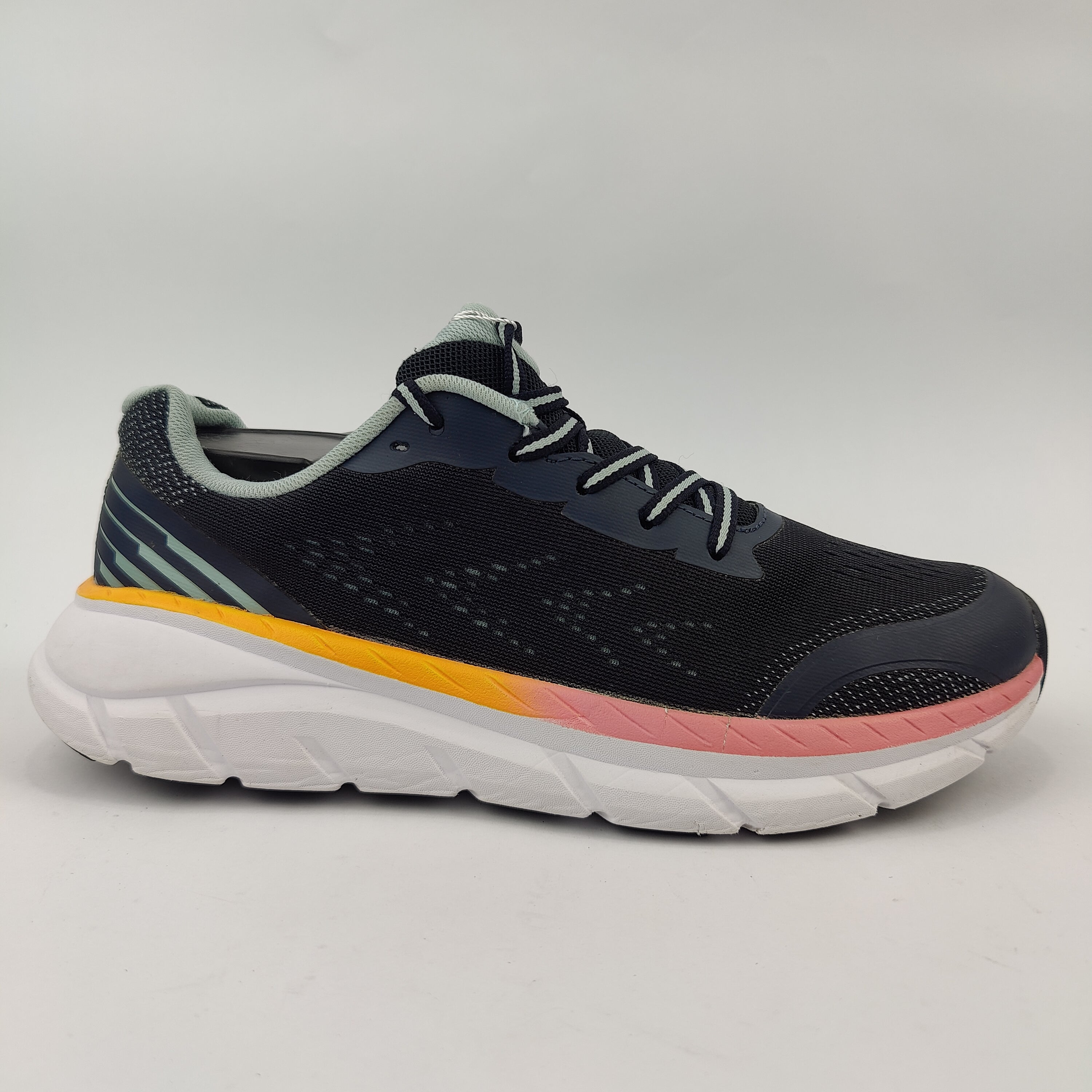 AVIA Hightail (UK/PK 7.5) - Black - 4058192