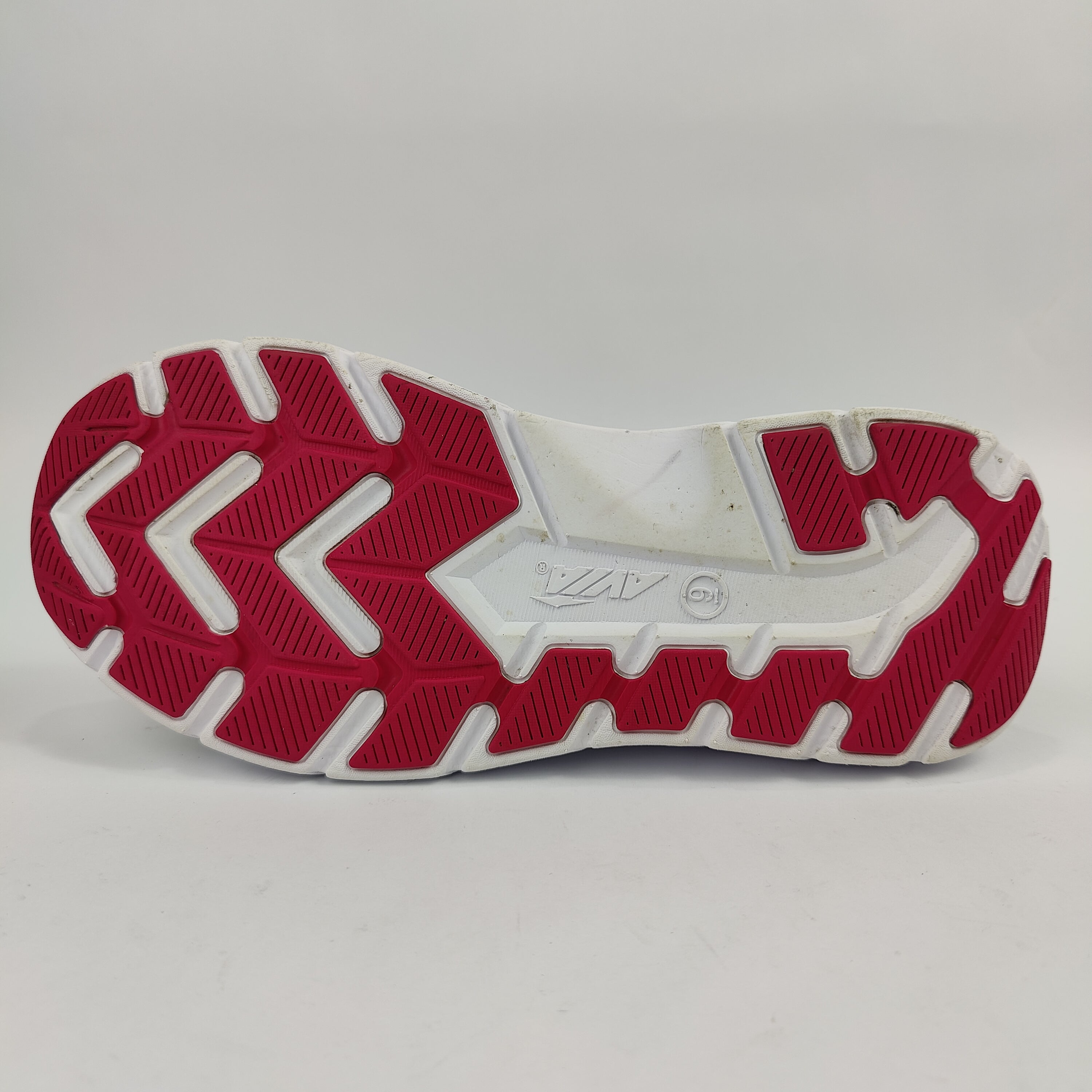AVIA Hightail (UK/PK 7) - Grey - 4058317