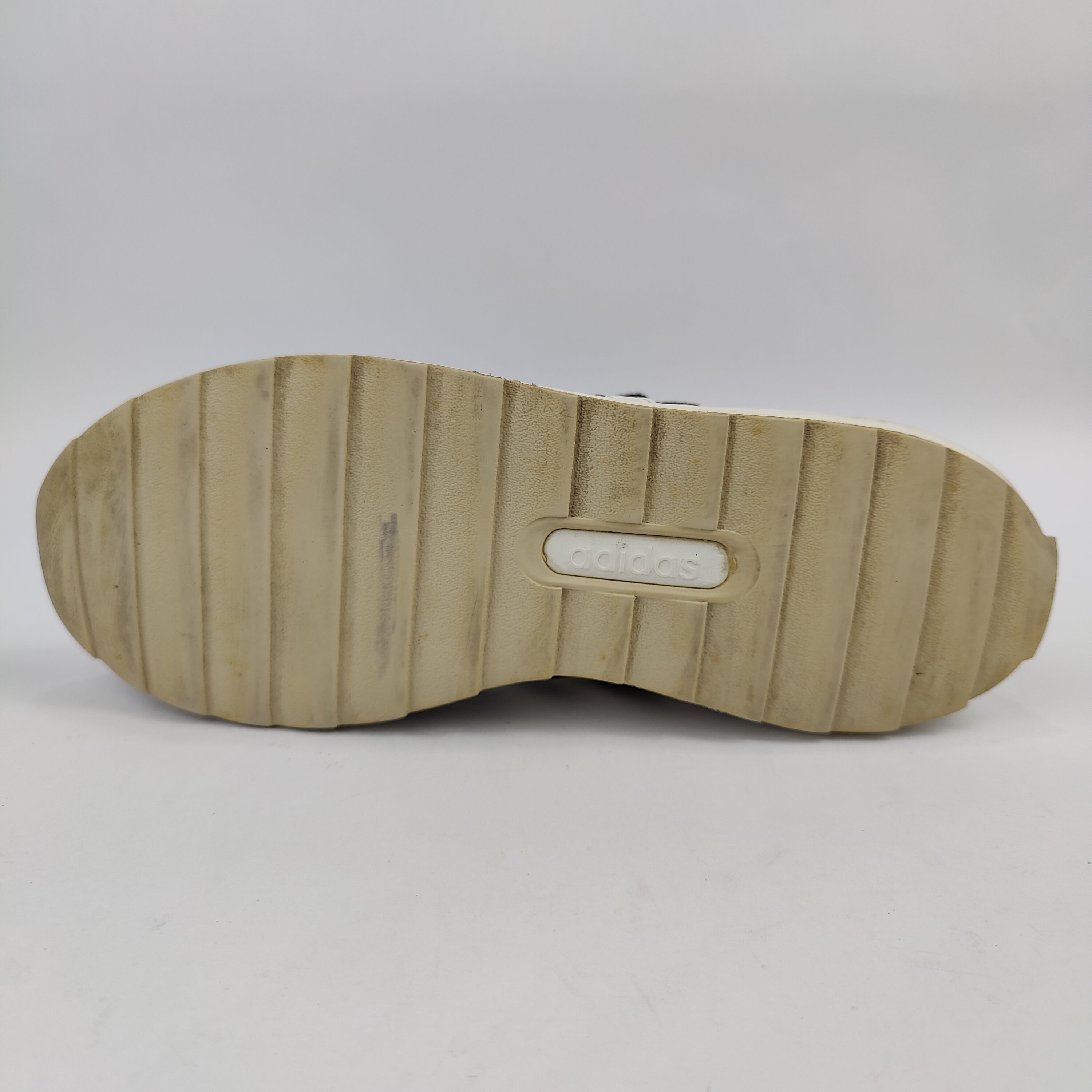 Adidas Retrorun (UK/PK 8.5) - 4258330