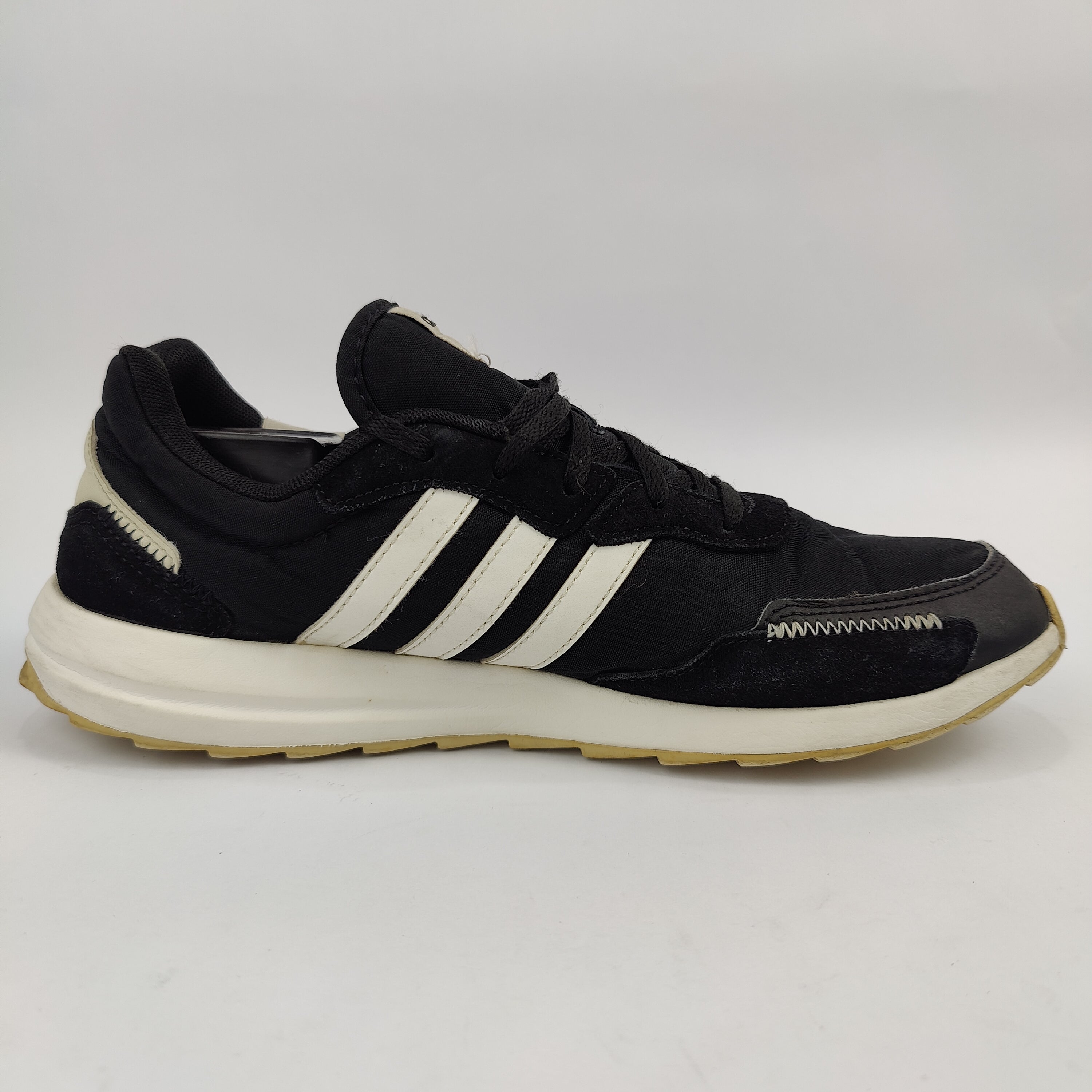 Adidas Retrorun (UK/PK 8.5) - 4258330