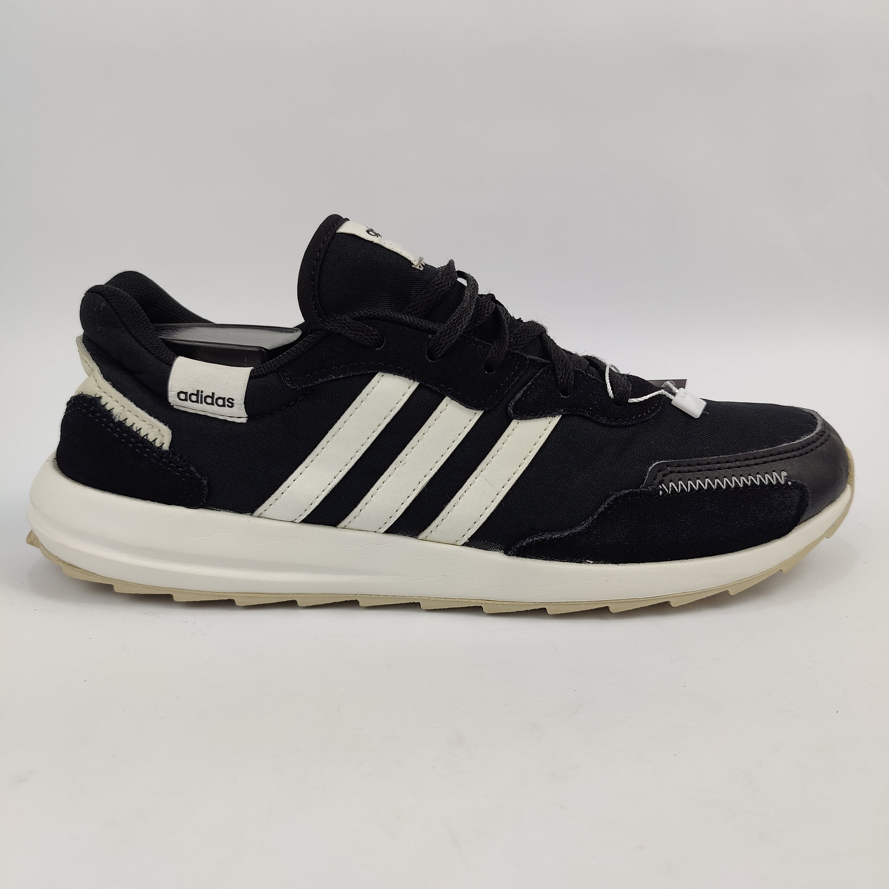 Adidas Retrorun (UK/PK 8.5) - 4258330