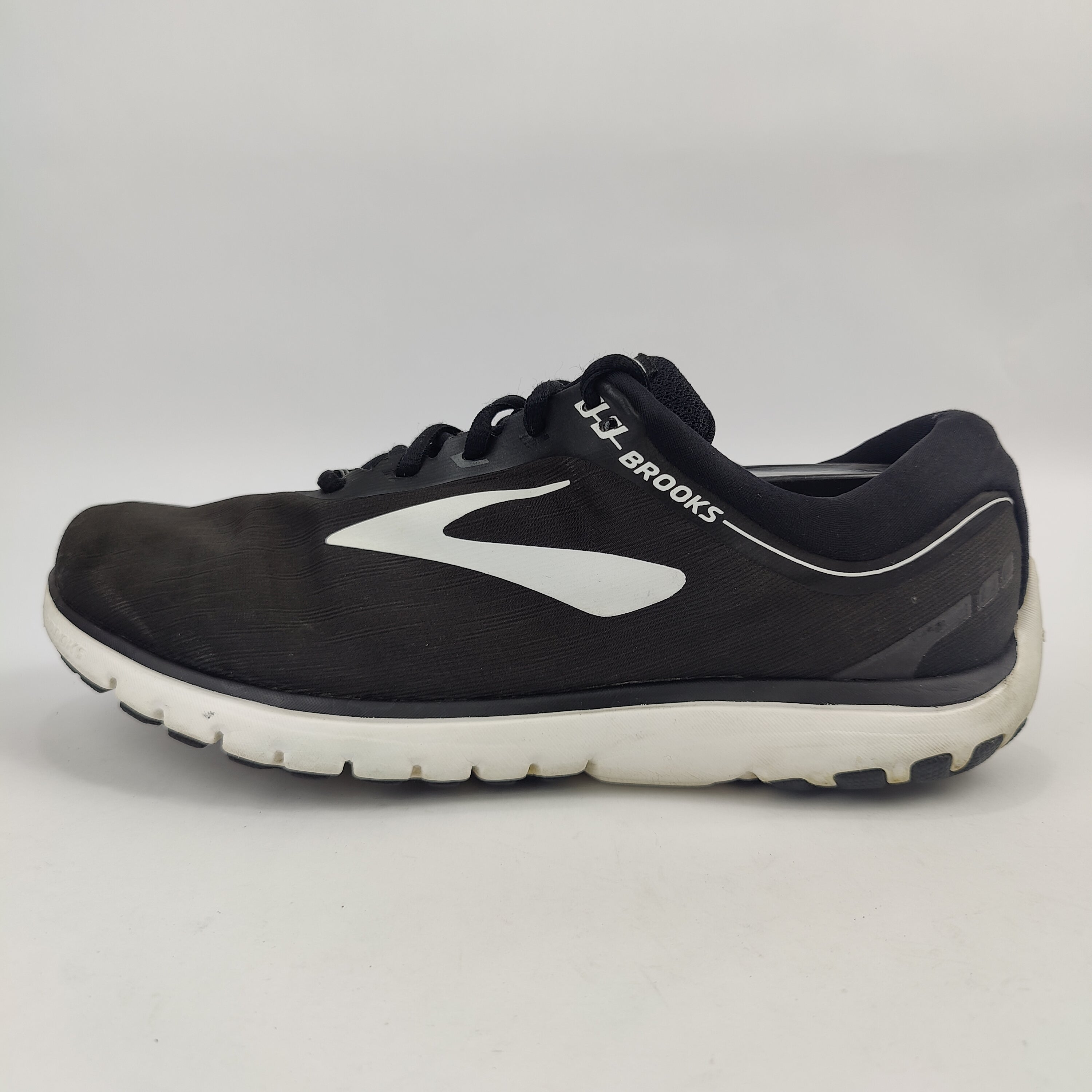 Brooks Pureflow 7 (UK/PK 9.5) - Black - 4458373