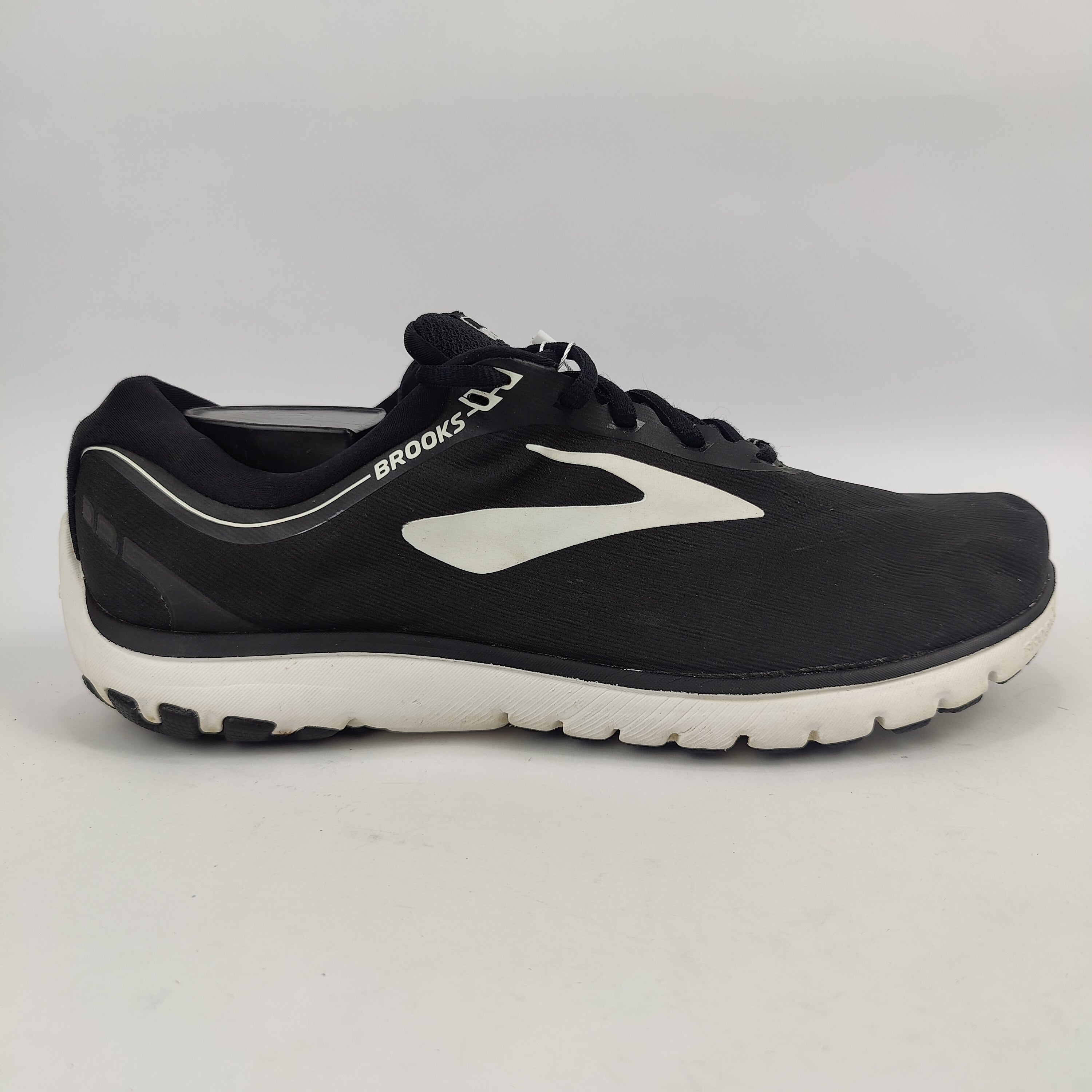 Brooks Pureflow 7 (UK/PK 9.5) - Black - 4458373
