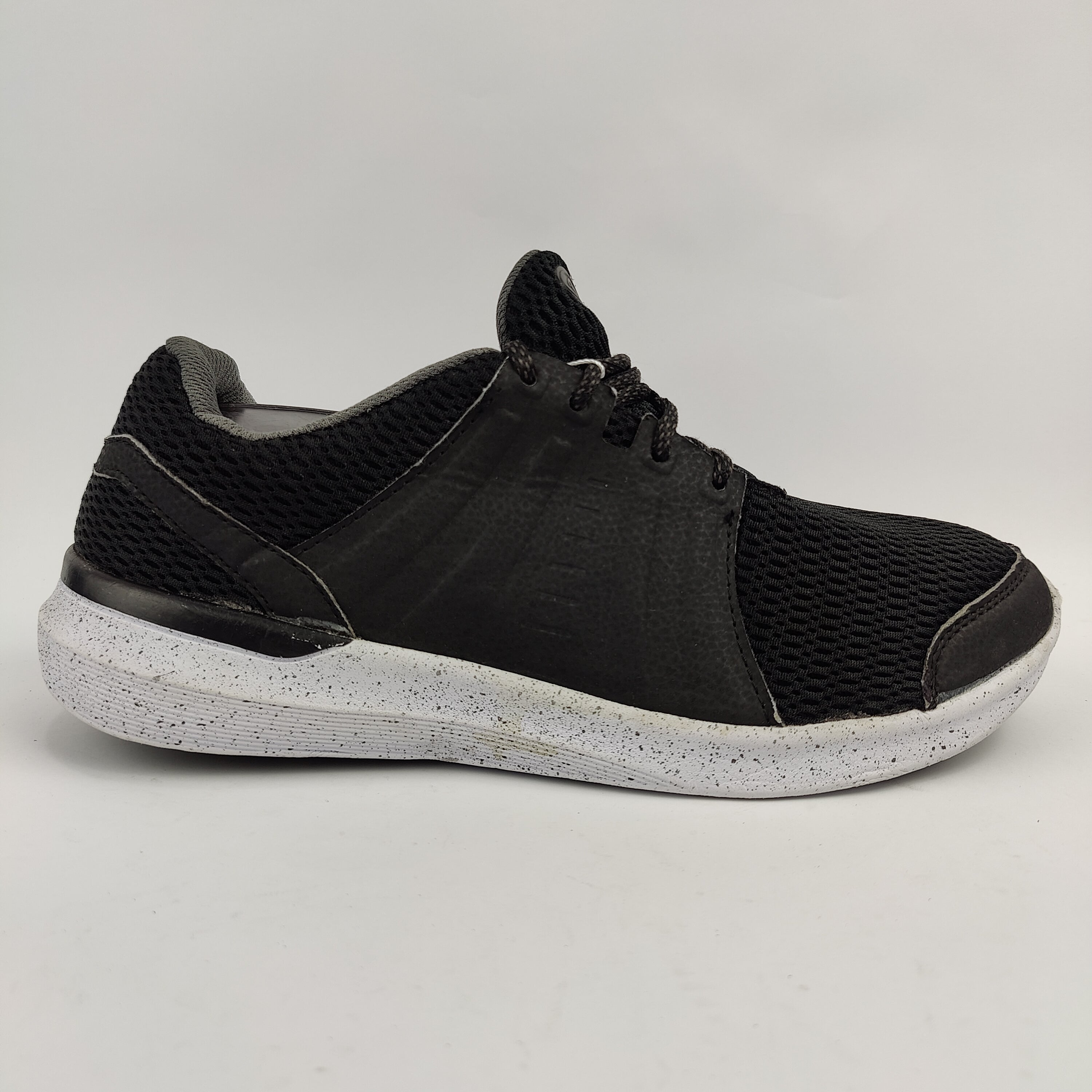 Athletic Works (UK/PK 9) - 4308462