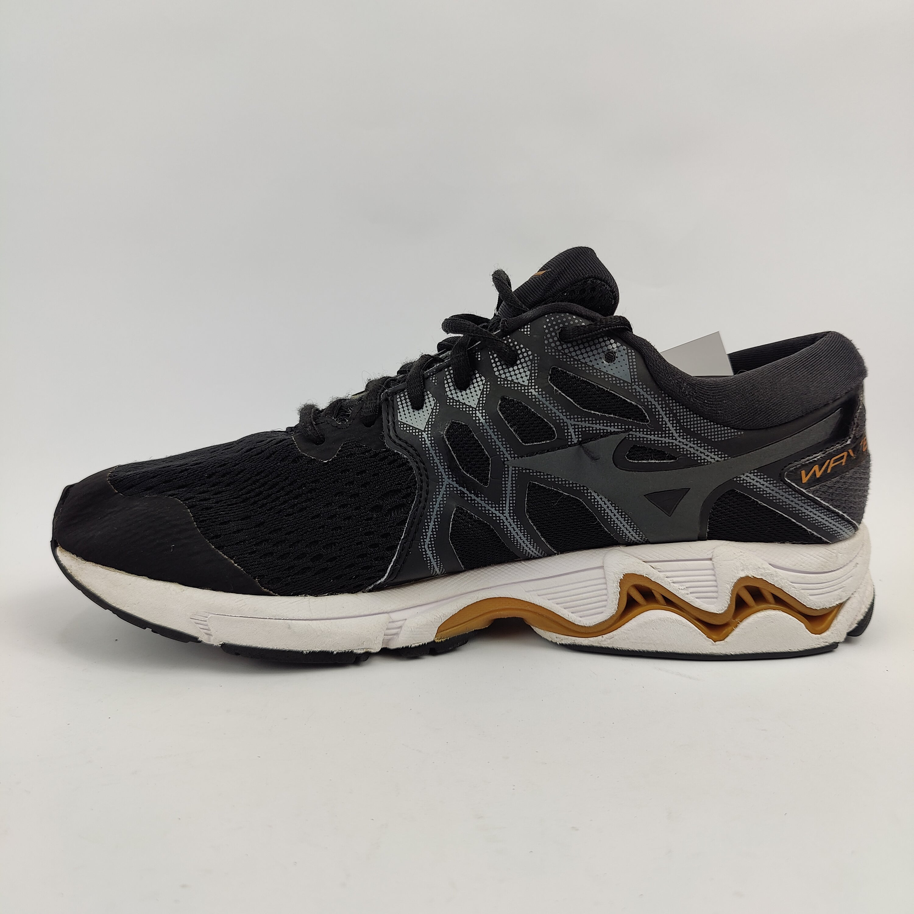 Mizuno Wave Equate 4 (UK/PK 9.5) - 4408465