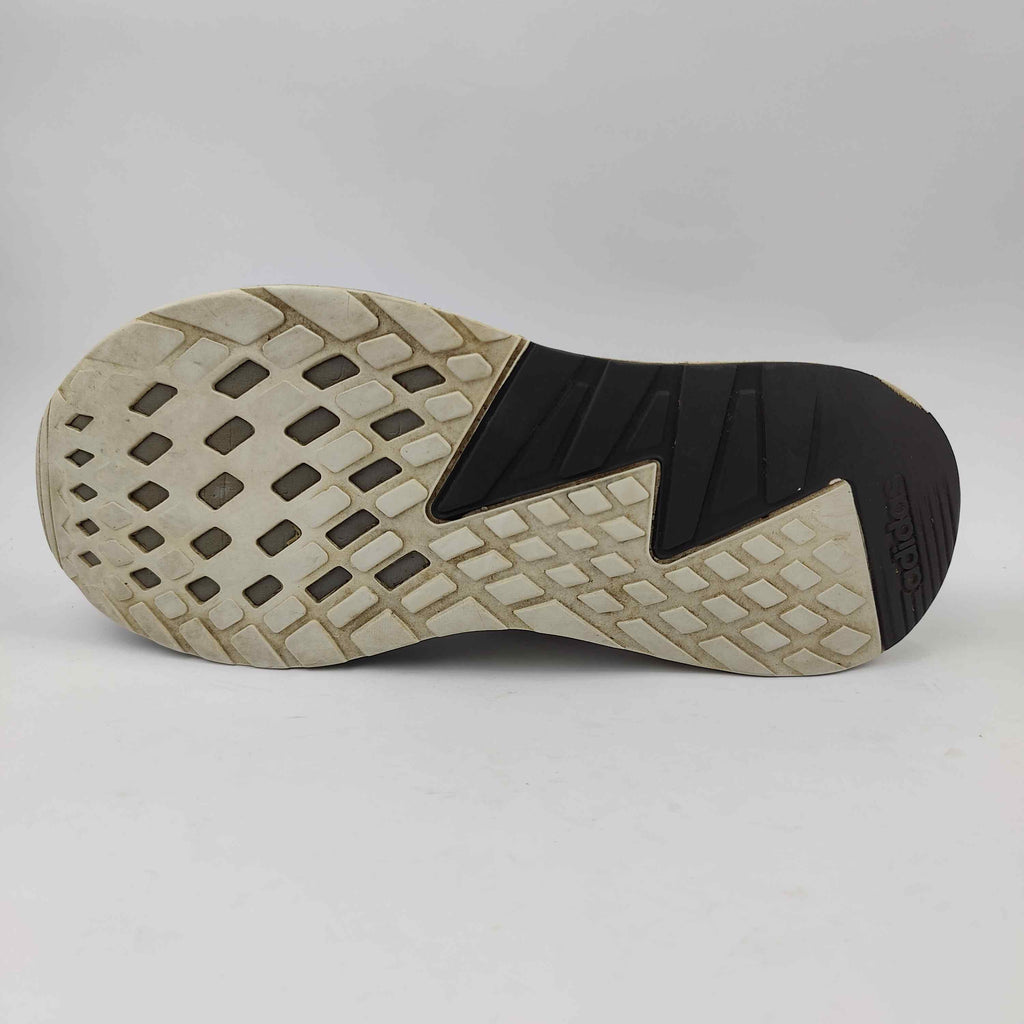 Adidas Questar (UK/PK 7.5) - 4158599