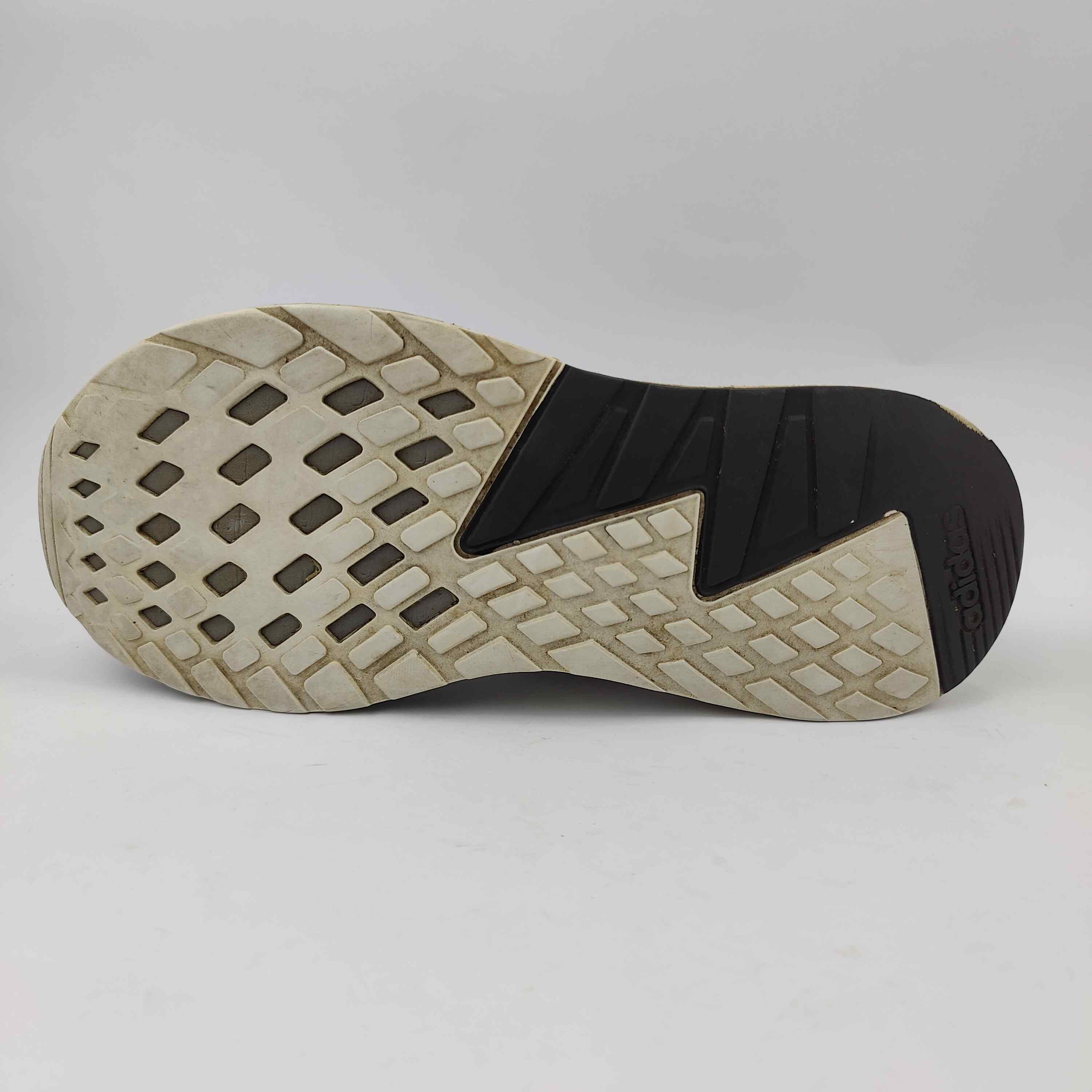 Adidas Questar (UK/PK 7.5) - 4158599