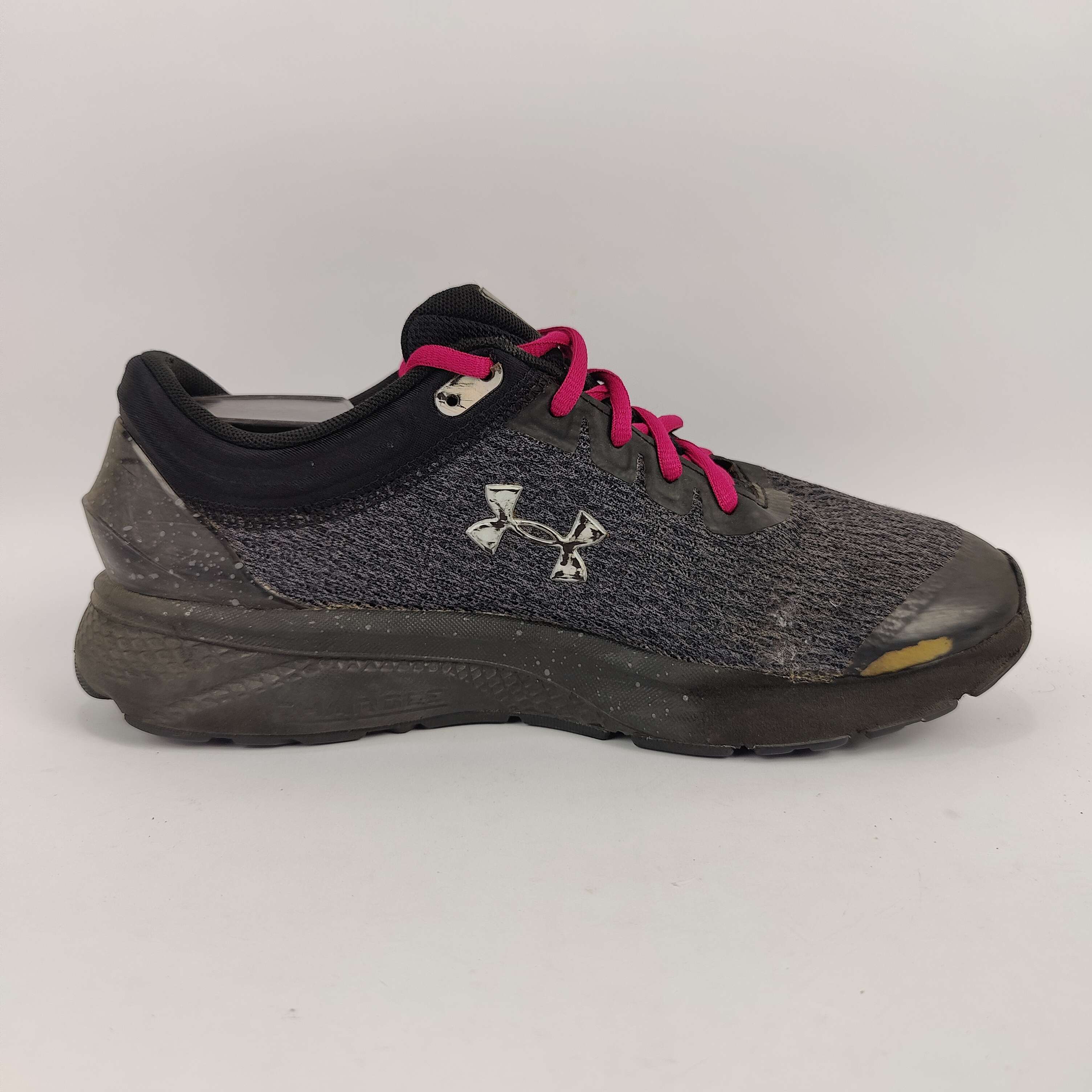 Under Armour Charged (UK/PK 6.5) - 4058709