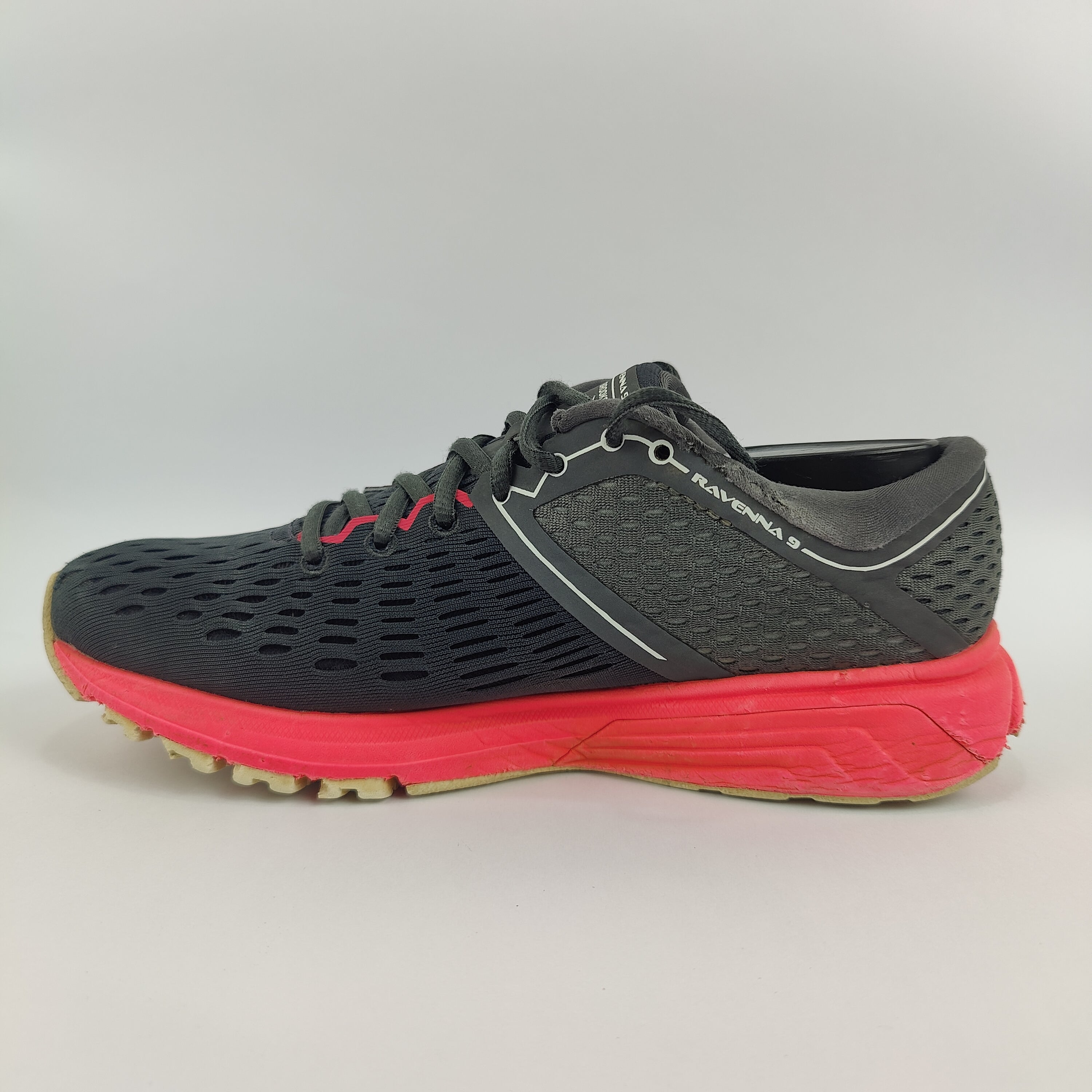 Brooks Ravenna 9 (UK/PK 6) - 39 | Excellent
