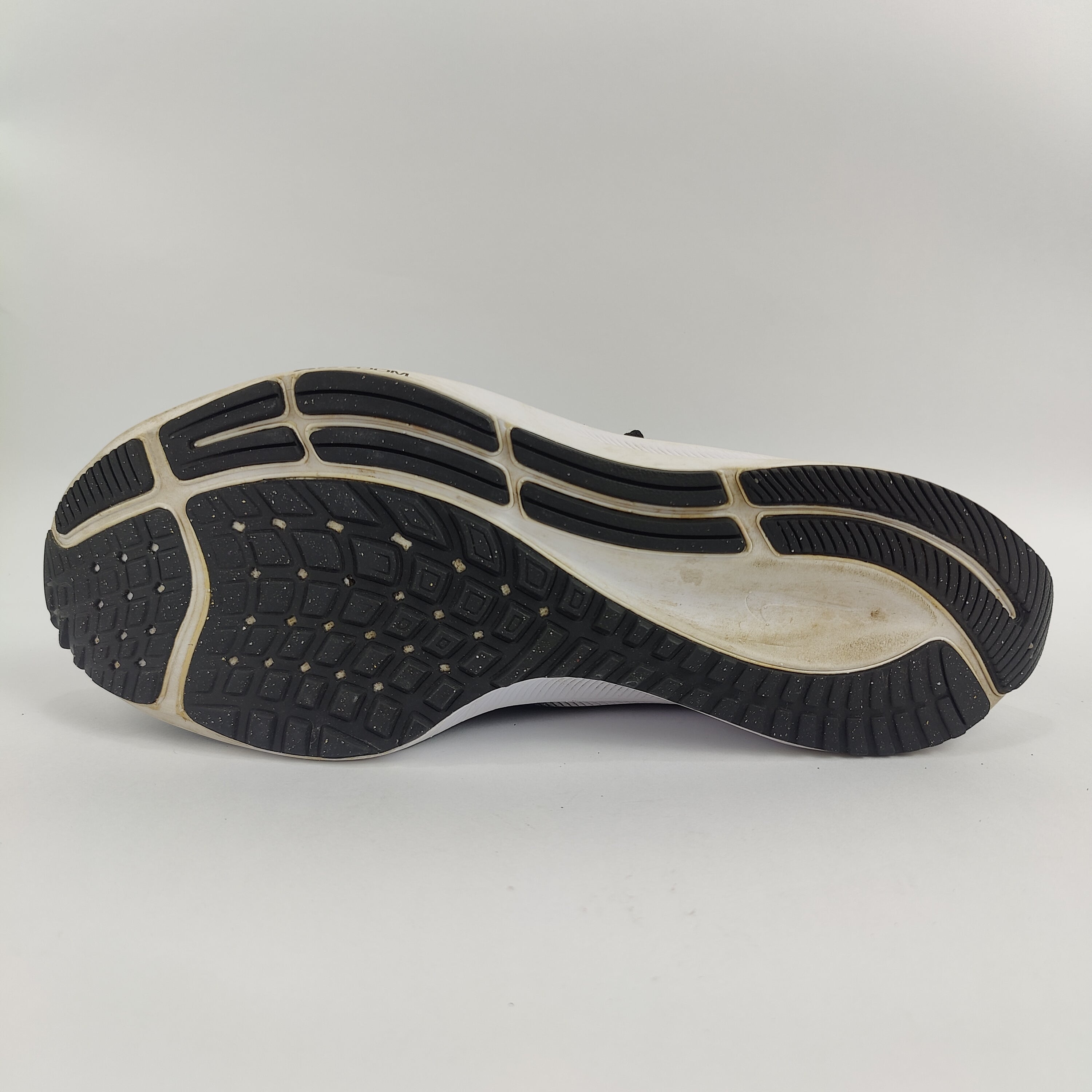 Nike Air Zoom Pegasus 37 (UK/PK 6.5) - 40.5 | Excellent
