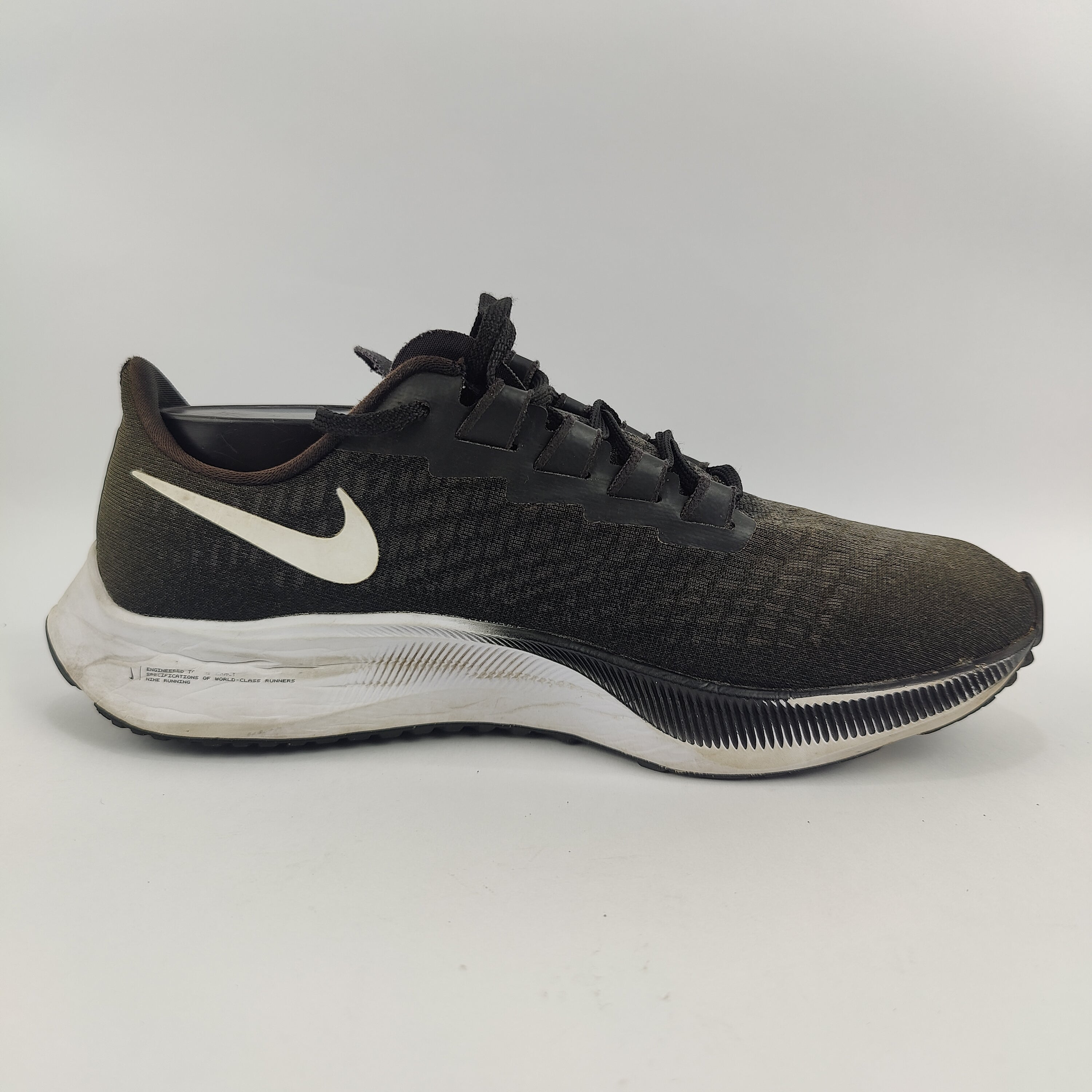 Nike Air Zoom Pegasus 37 (UK/PK 6.5) - 40.5 | Excellent