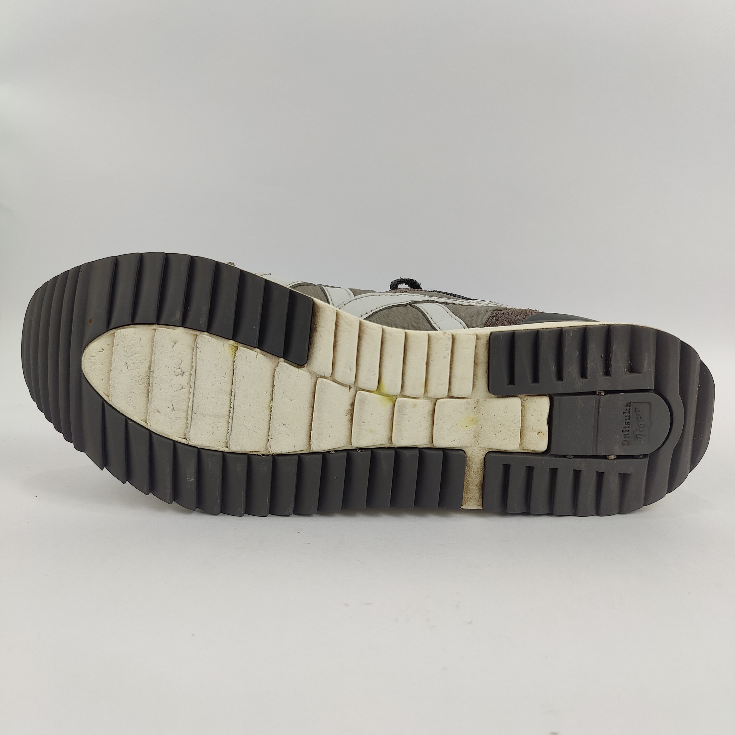 Asics Onitsuka Tiger (UK/PK 6.5) - 40.5 | Excellent