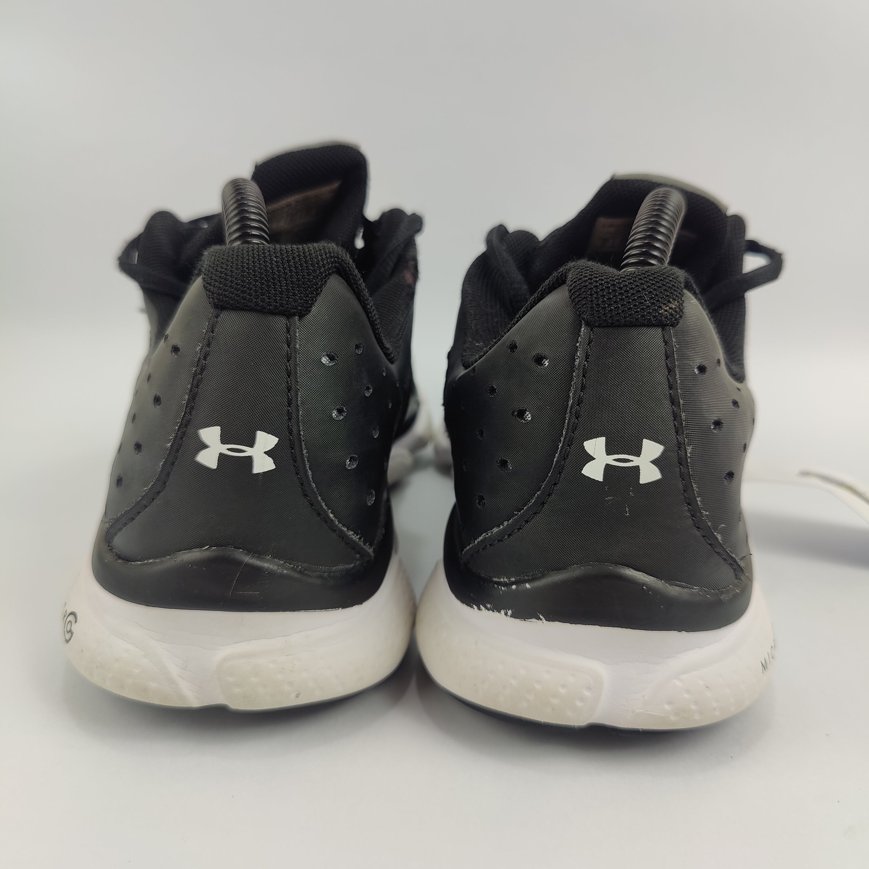Under Armour Micro G (UK/PK 7) - 41 | Excellent