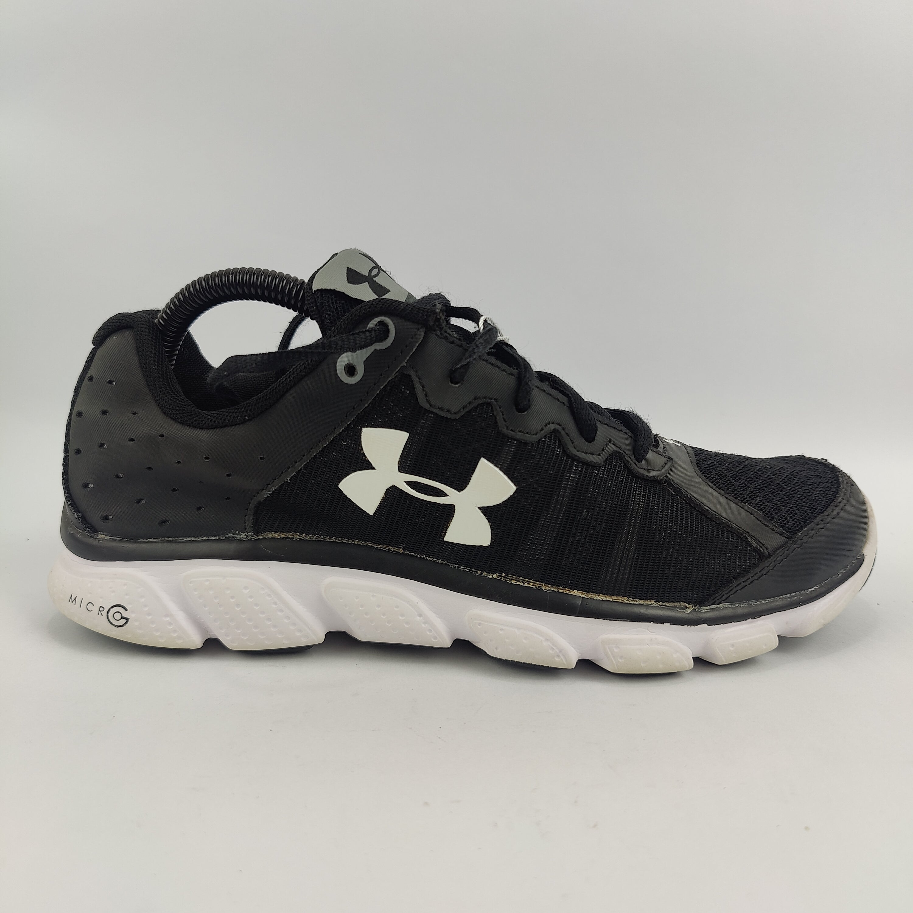 Under Armour Micro G (UK/PK 7) - 41 | Excellent