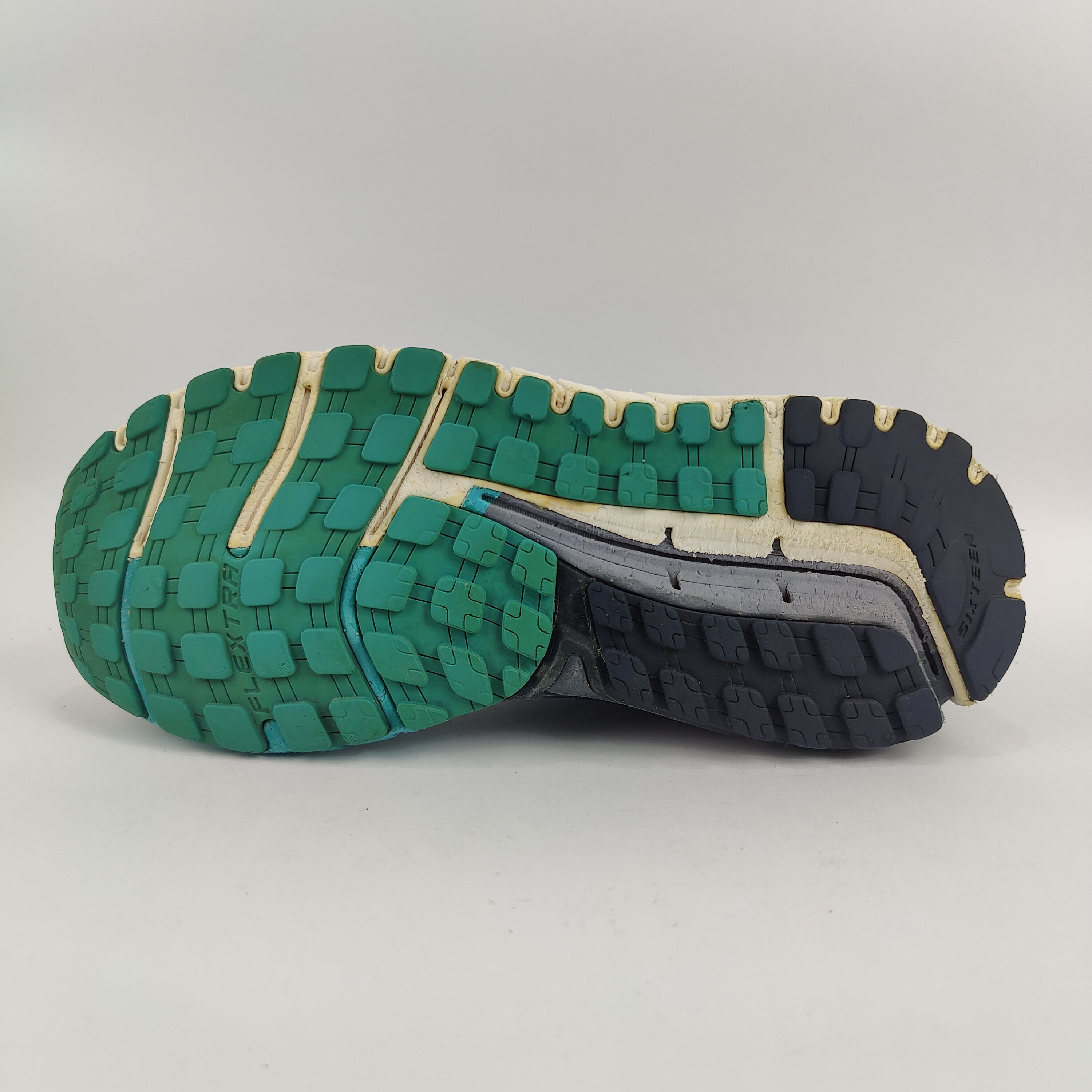Brooks Ariel 16 (UK/PK 7) - 41 | Excellent