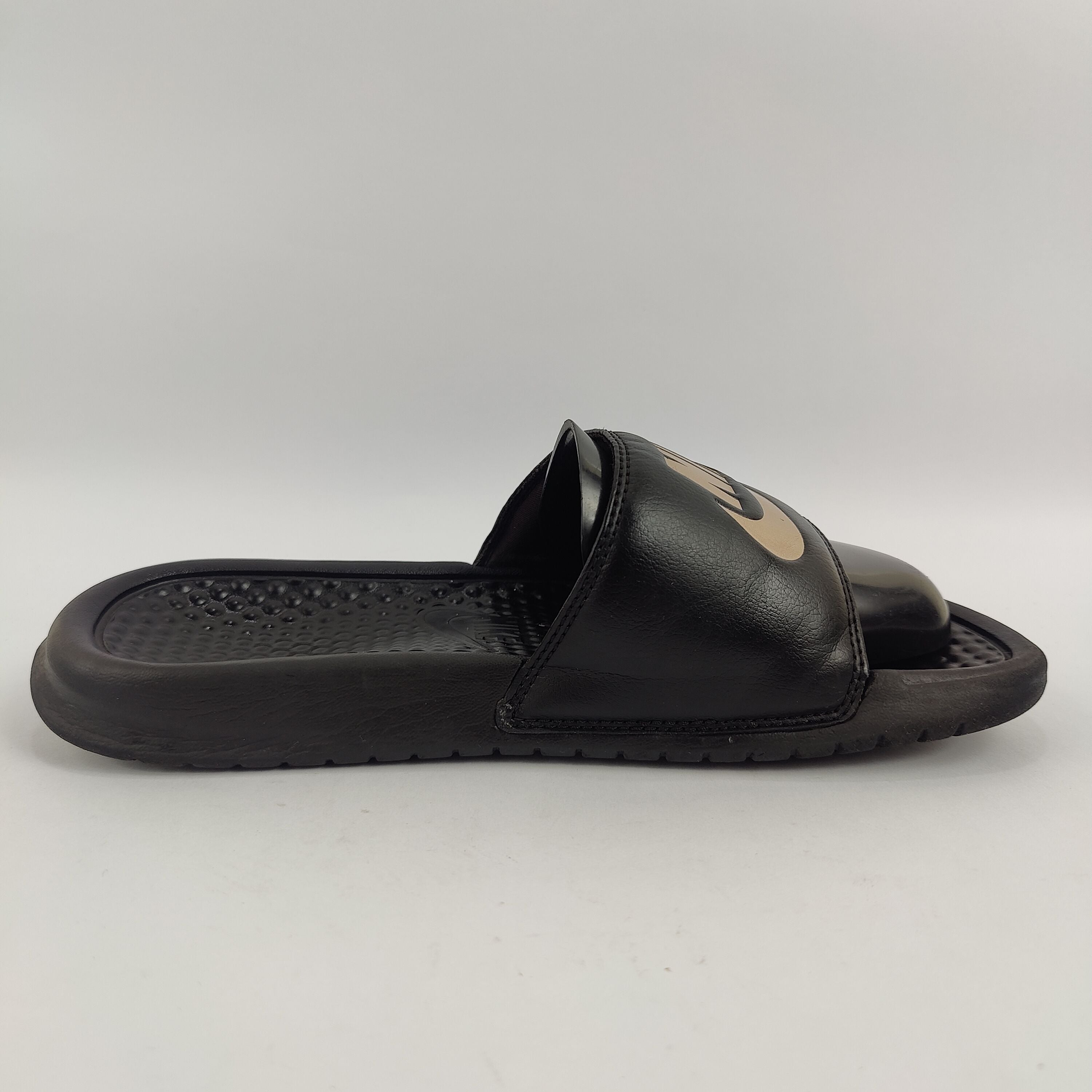 Nike Bennasi Slides (UK/PK 5.5) - 3901010