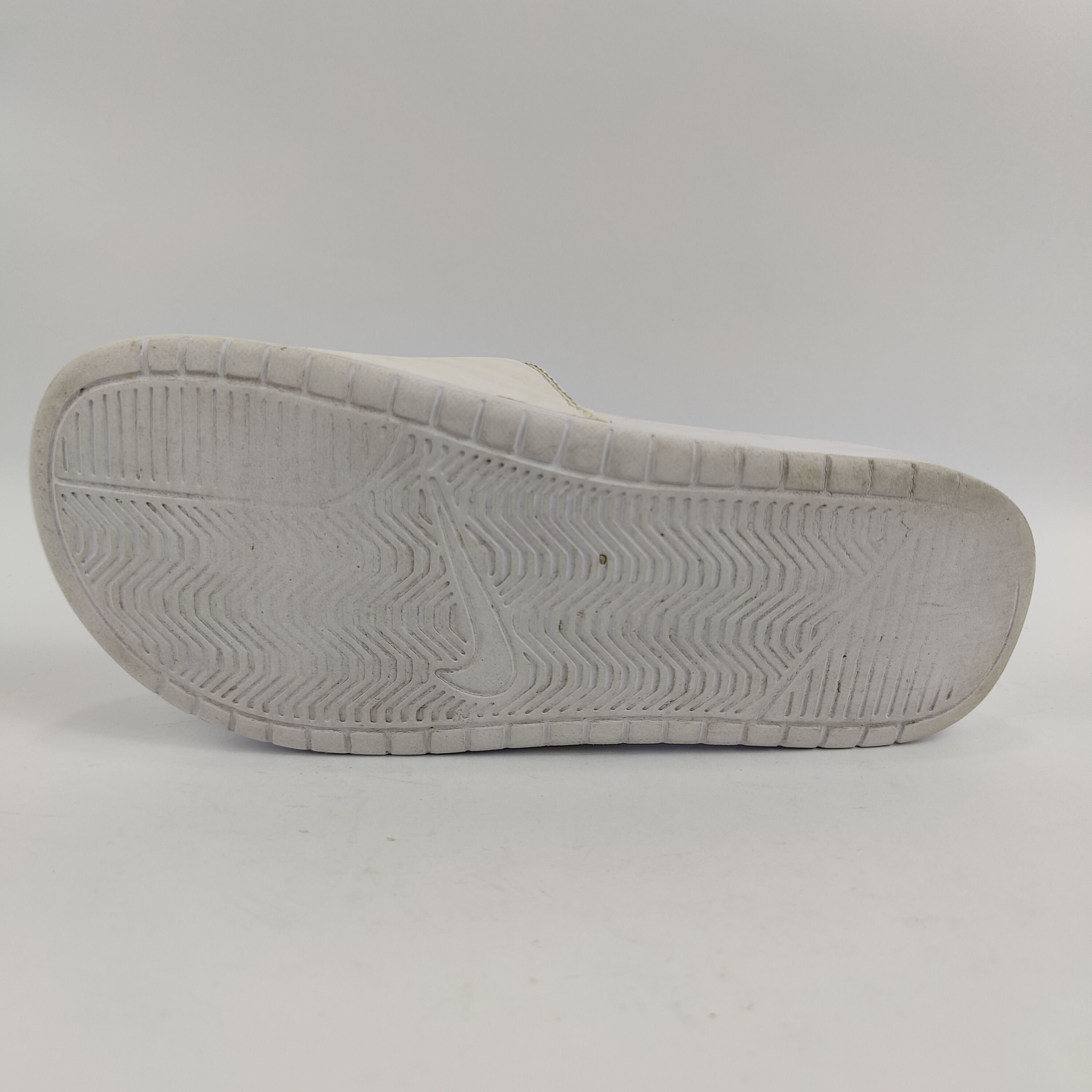 Nike Benassi (UK/PK 4.5) - 3801021
