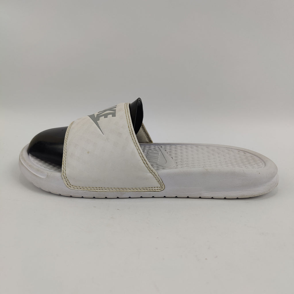 Nike Benassi (UK/PK 4.5) - 3801021
