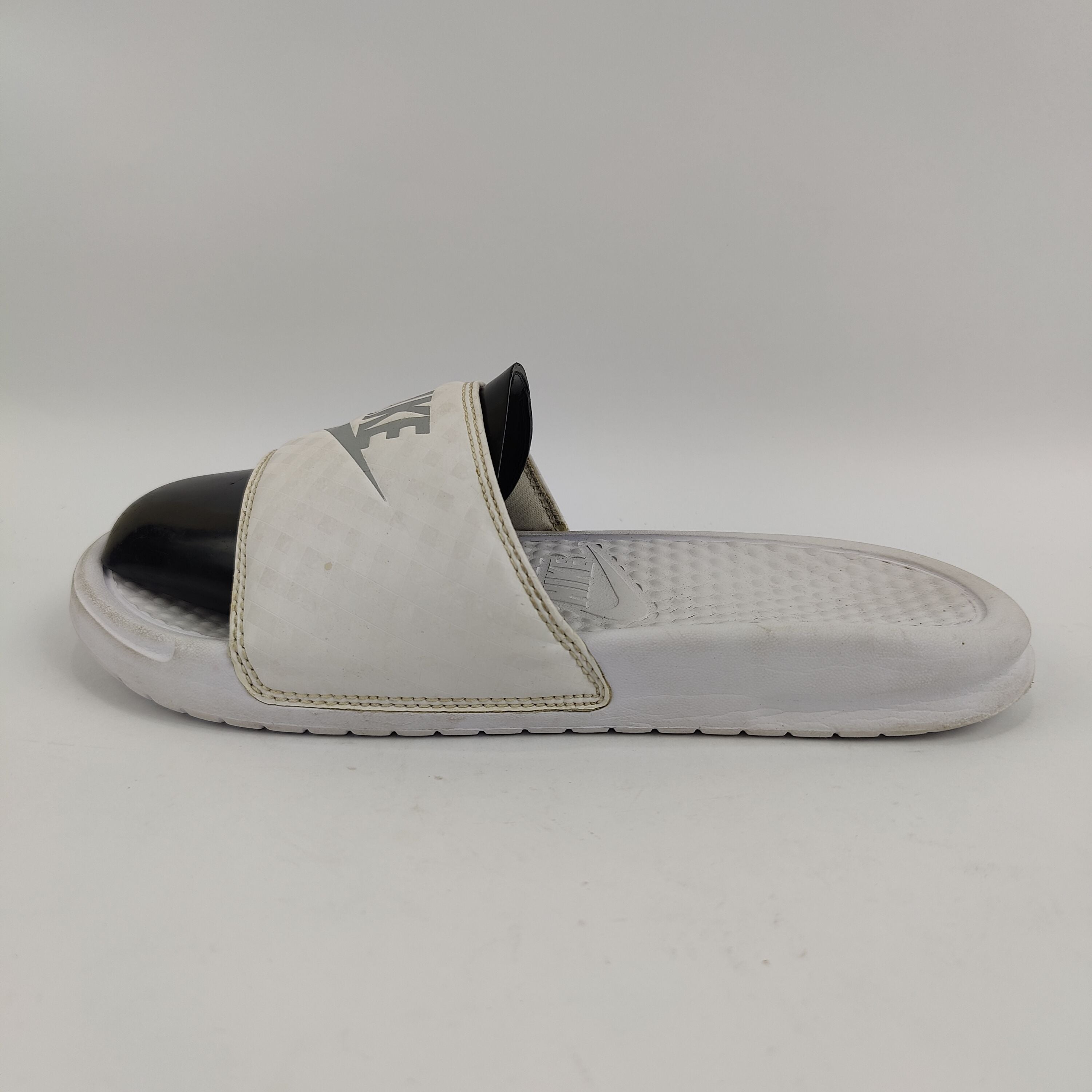 Nike Benassi (UK/PK 4.5) - 3801021