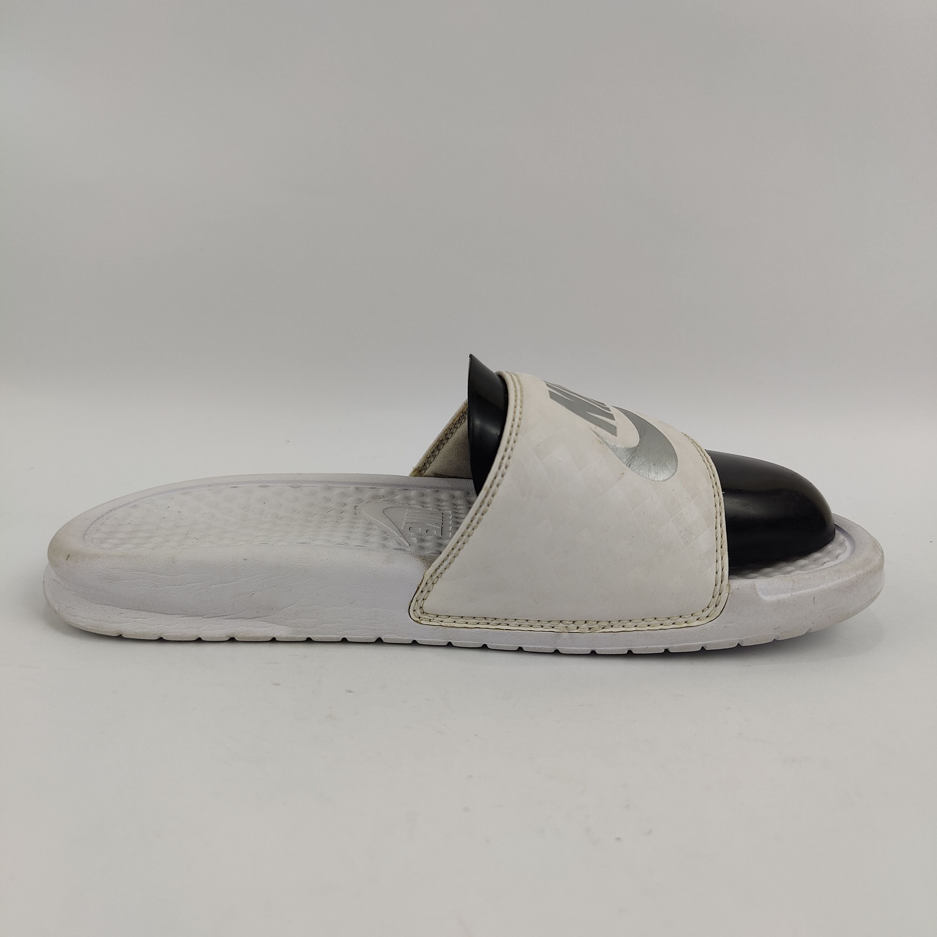 Nike Benassi (UK/PK 4.5) - 3801021