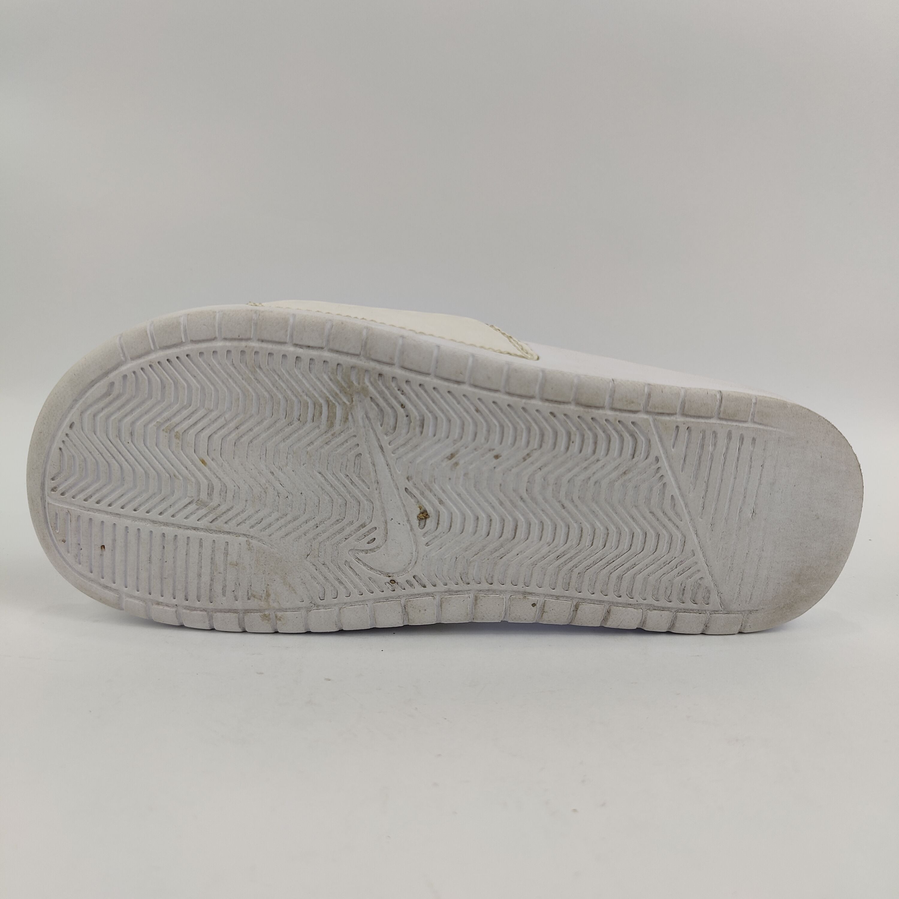 Nike Benassi (UK/PK 4.5) - 3801021