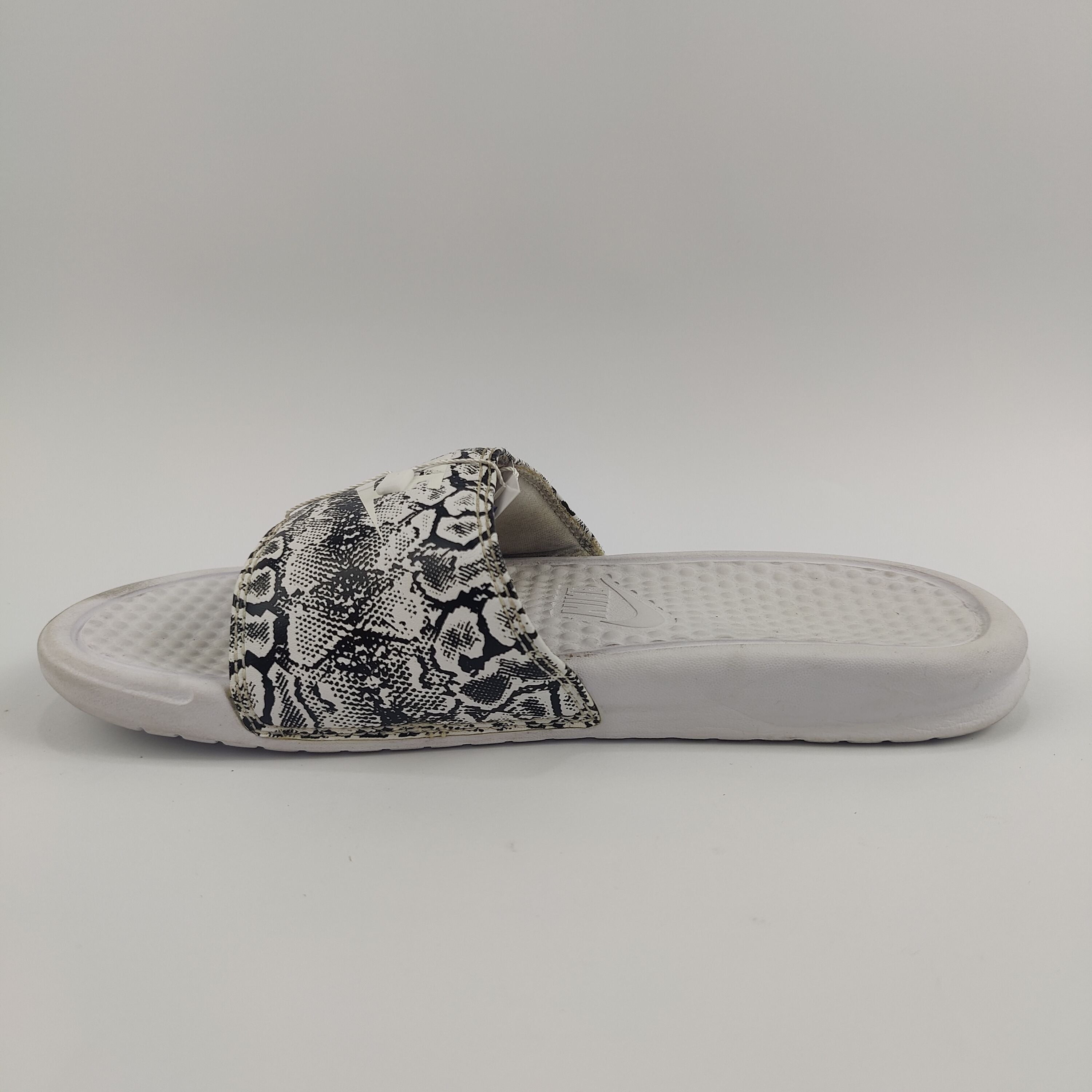 Nike Benassi Slides (UK/PK 5) - 3801045