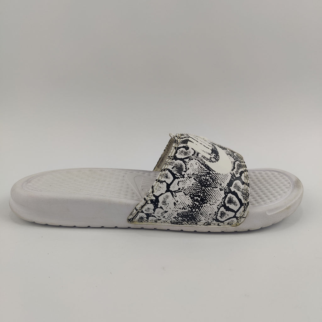 Nike Benassi Slides (UK/PK 5) - 3801045