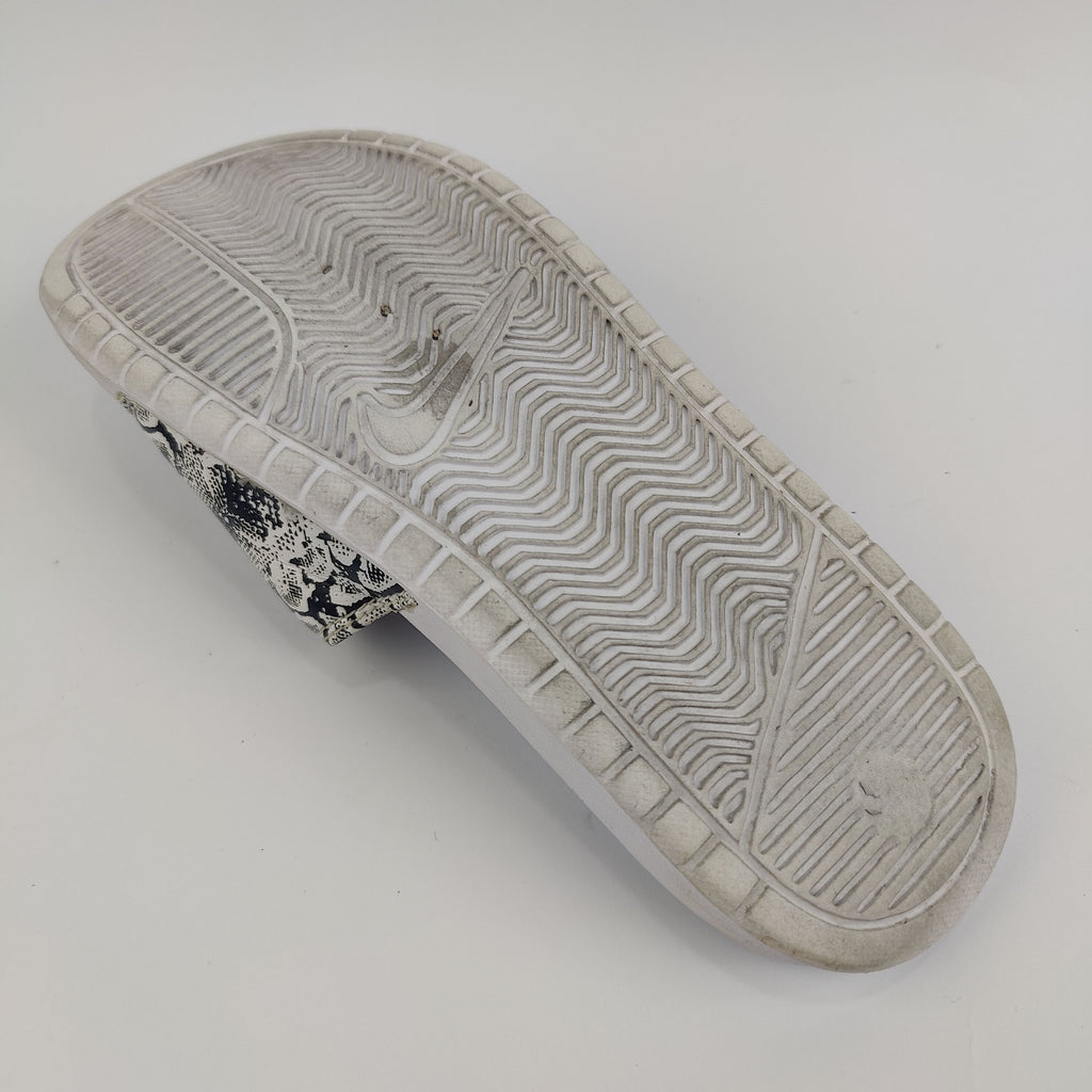 Nike Benassi Slides (UK/PK 5) - 3801045