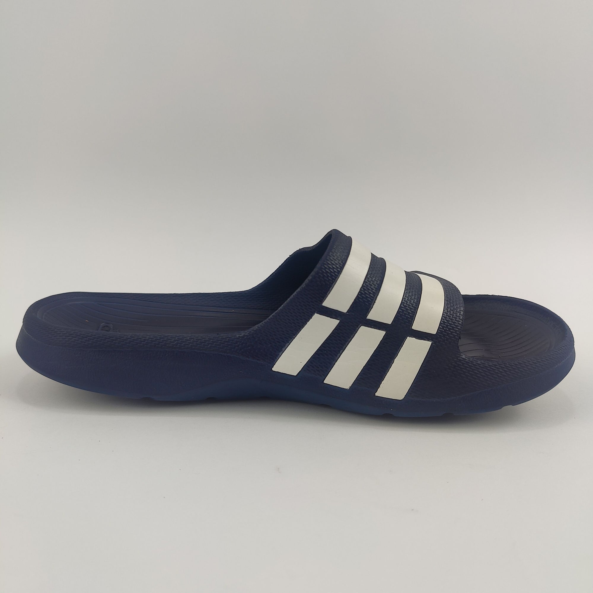 Adidas Duramo Slides (UK/PK 7) - 4101005