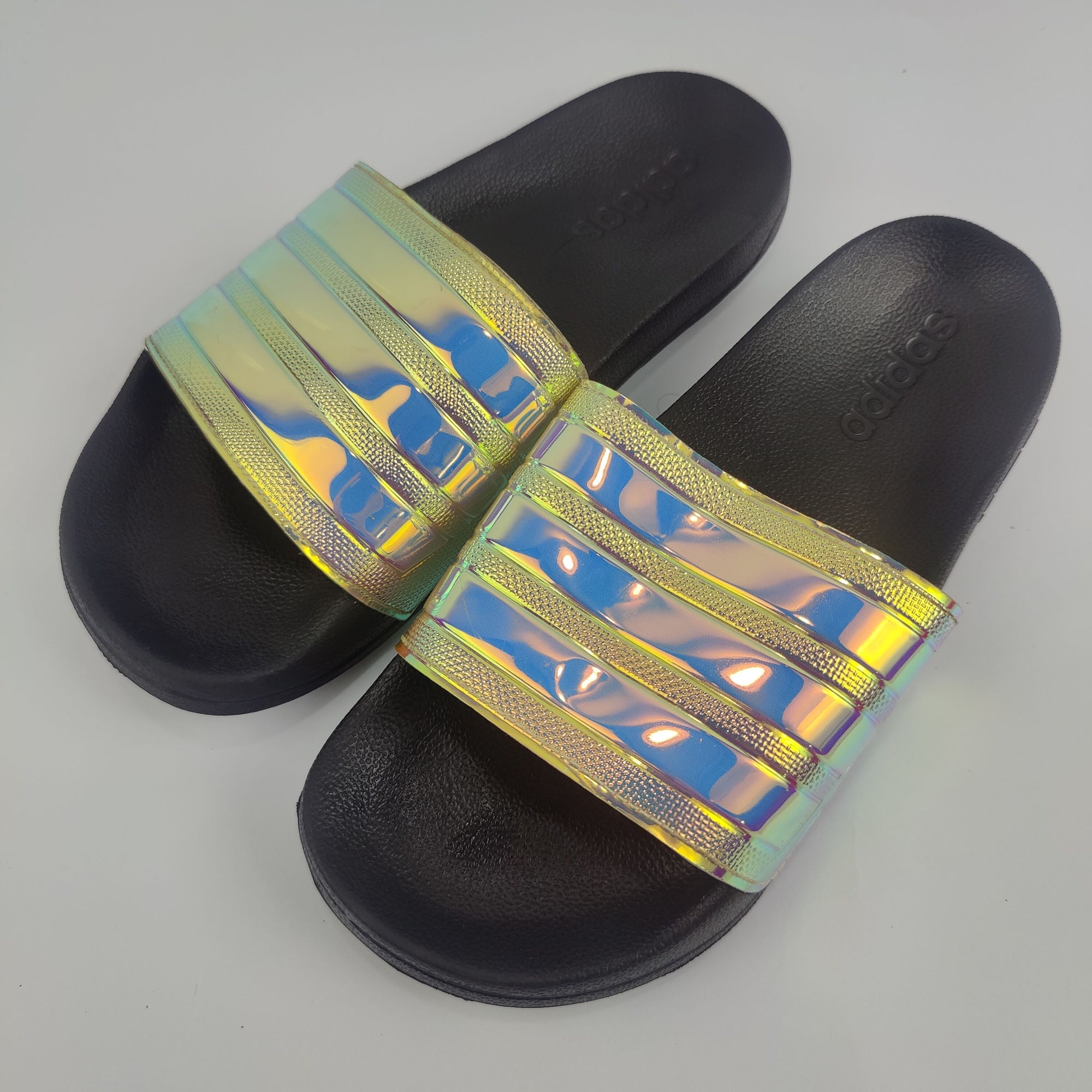Adidas Adilette Slides (UK/PK 7) - 4051007