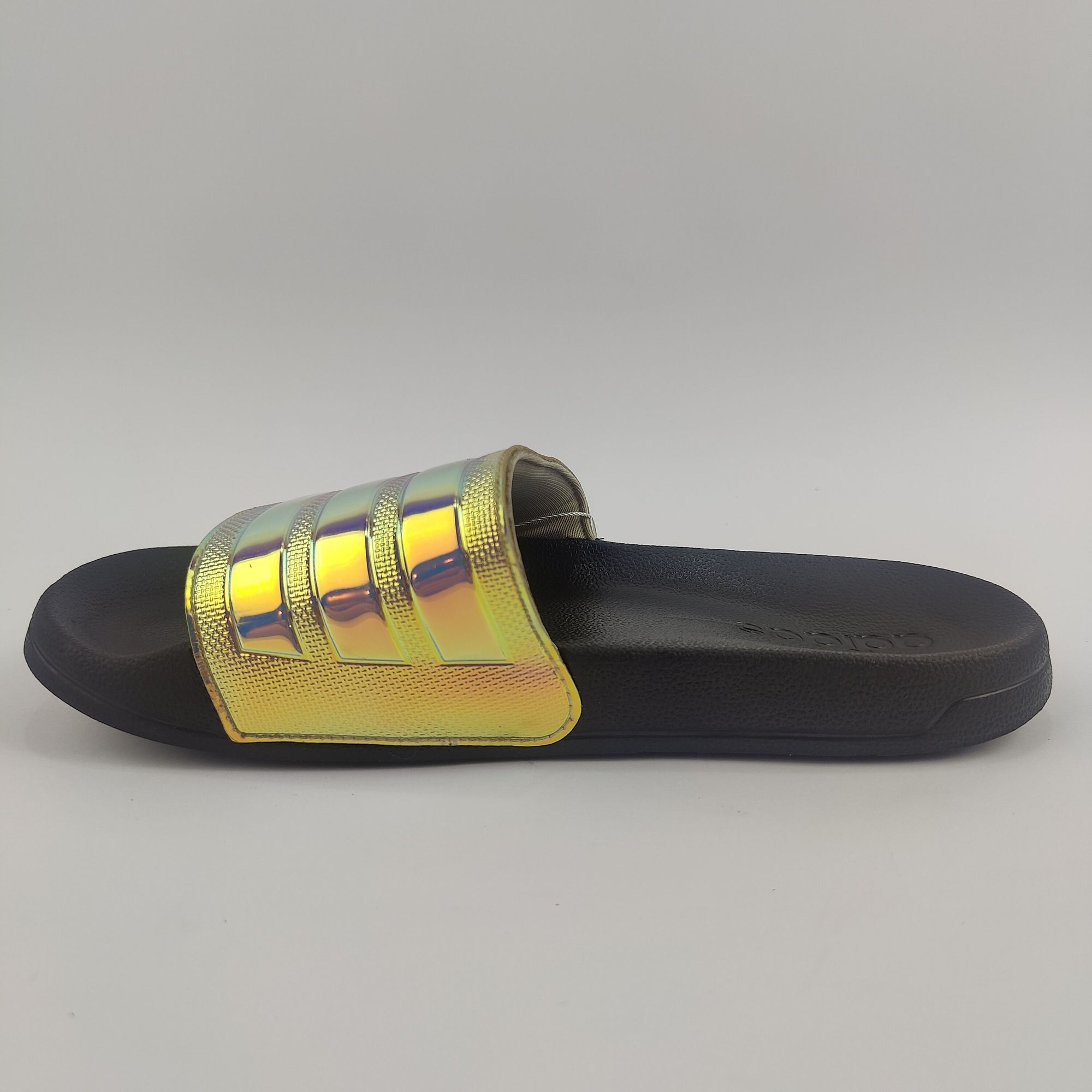 Adidas Adilette Slides (UK/PK 7) - 4051007