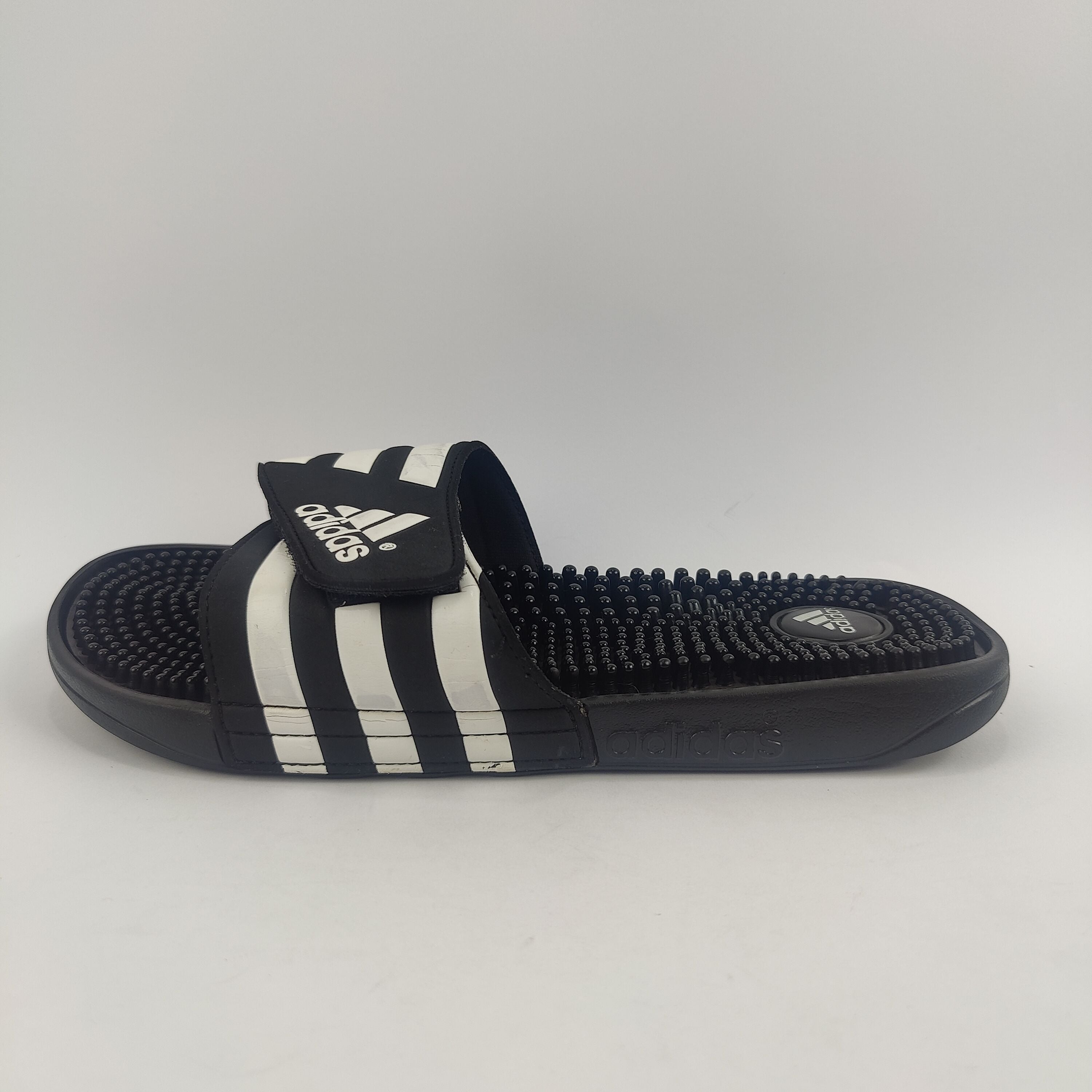 Adidas Adilette Slides (UK/PK 8) - 4201099