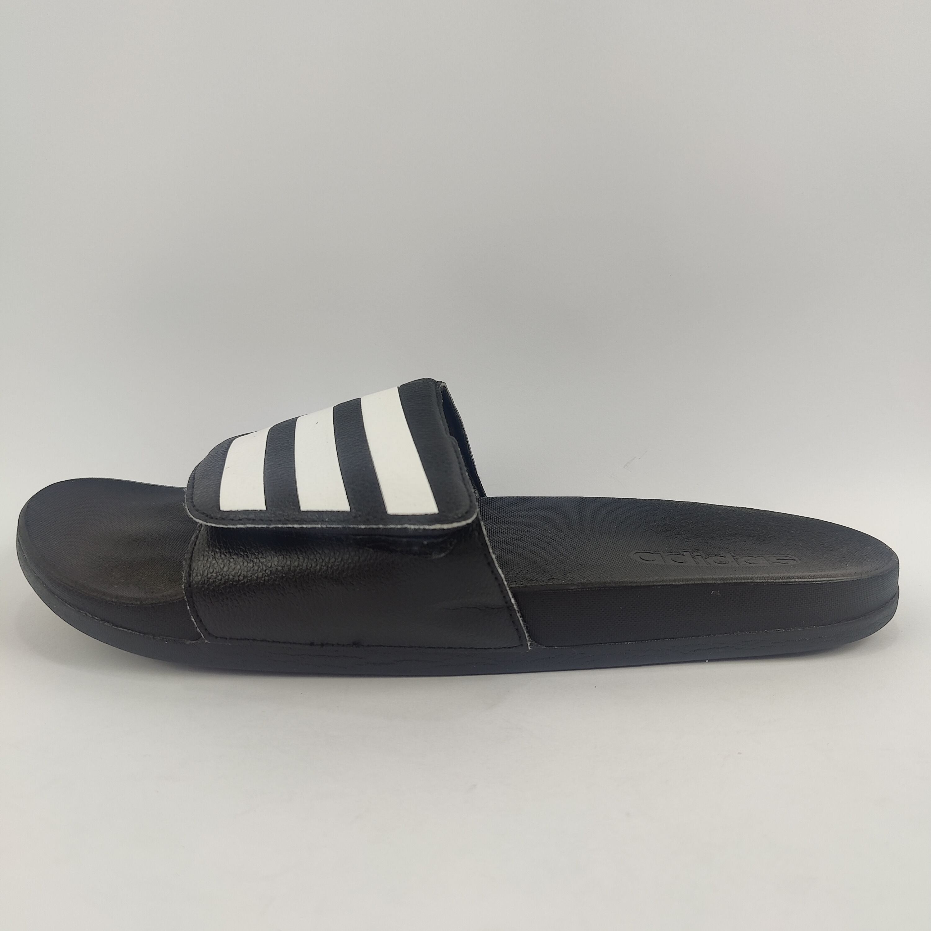 Adidas Adilette Slides (UK/PK 12) - 4701074