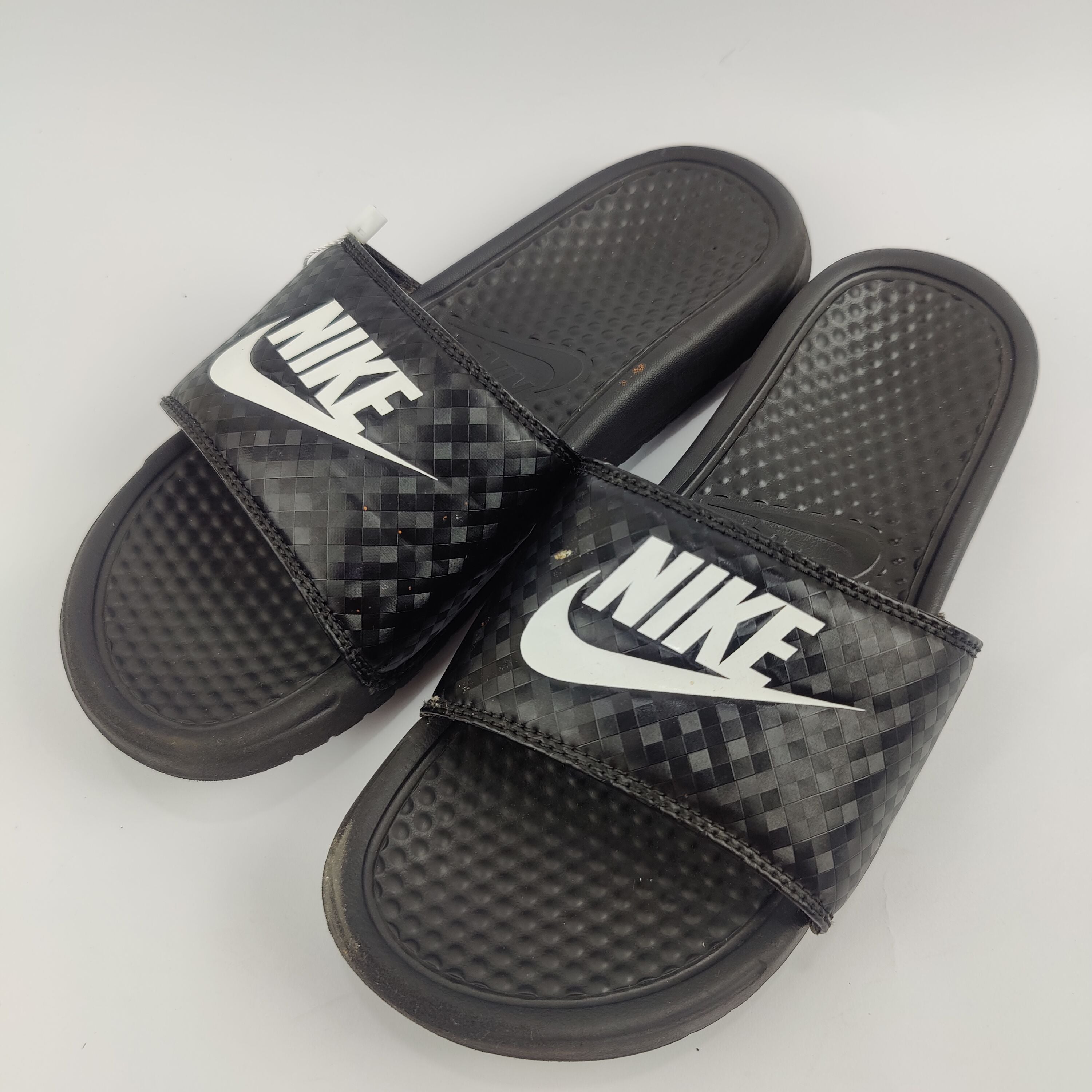 Nike Benassi Slides (UK/PK 6.5) - 4051064