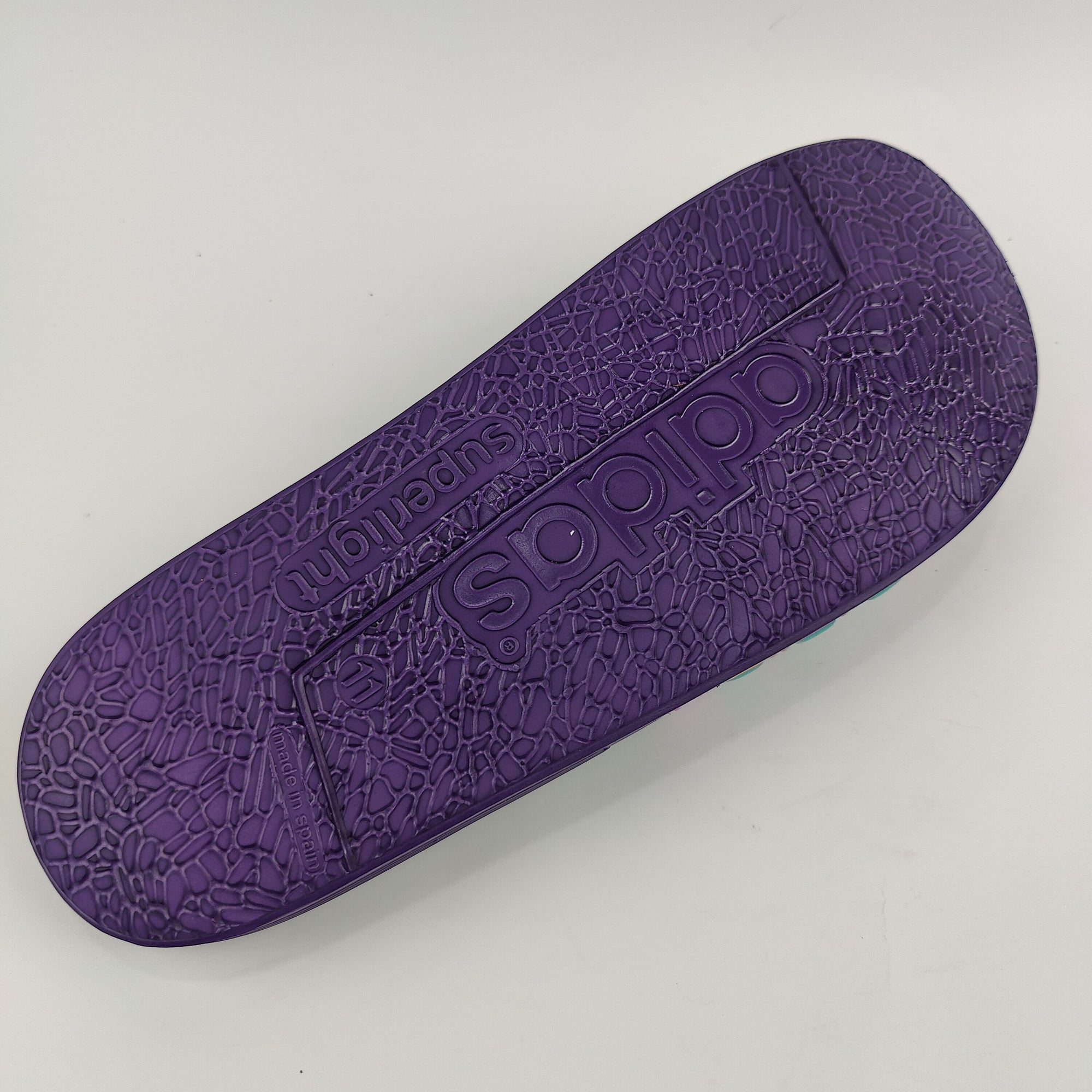 Adidas Adilette Slides (UK/PK 9) - 4401051