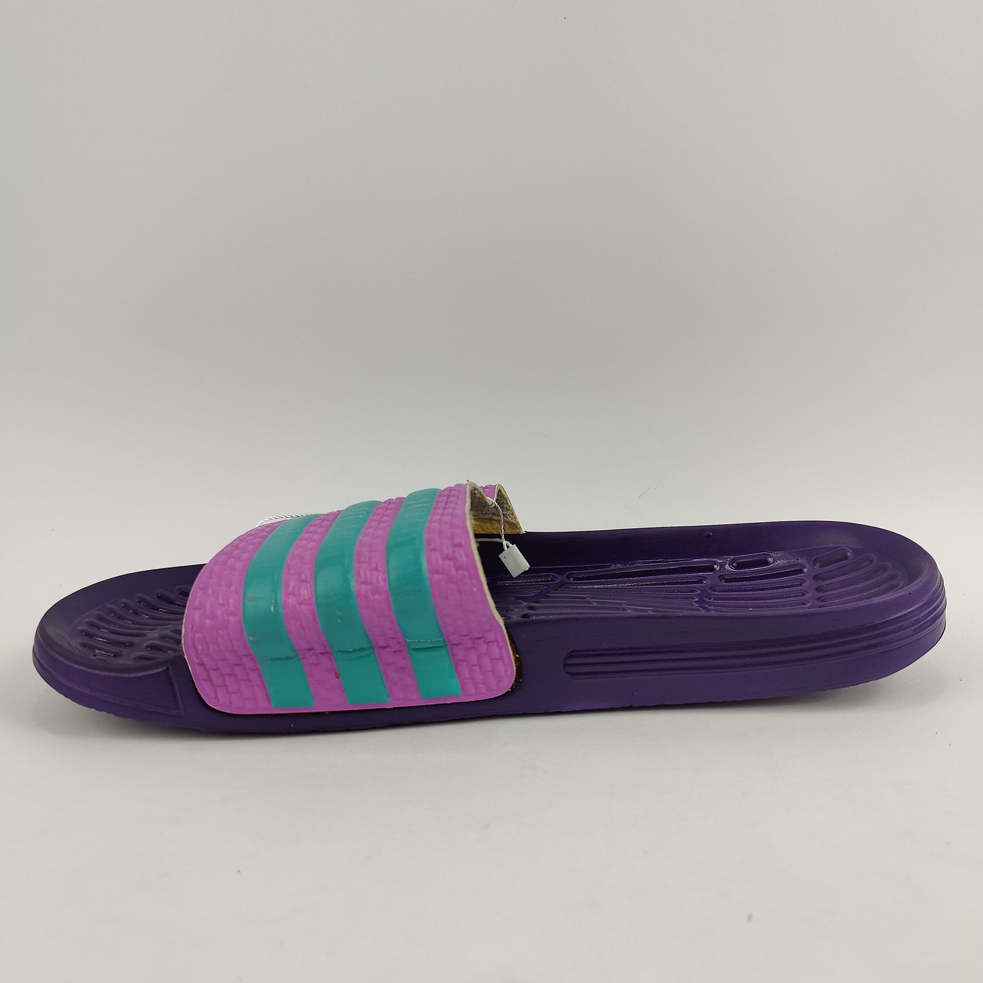 Adidas Adilette Slides (UK/PK 9) - 4401051