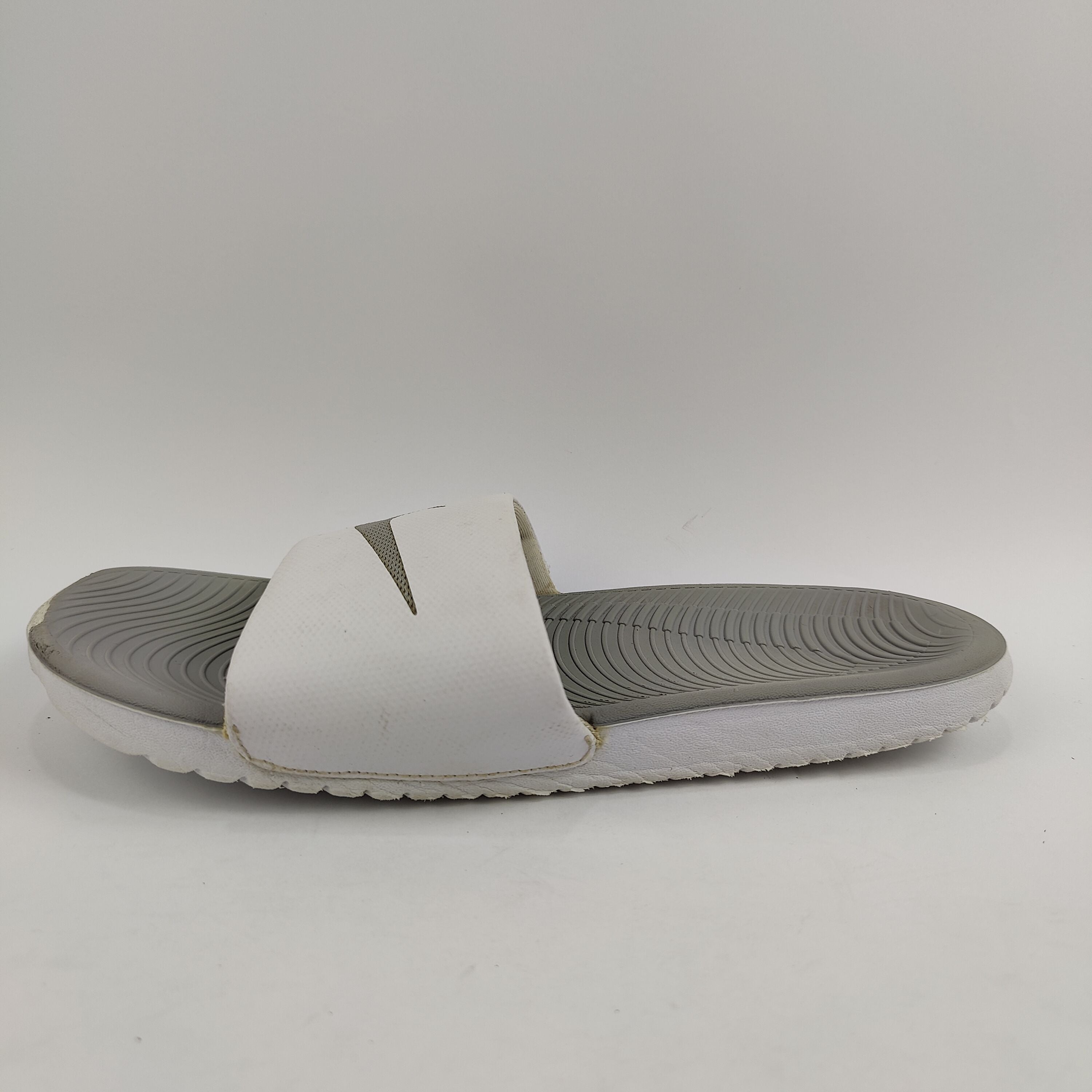 Nike Kawa Slides (UK/PK 6.5) - 4051068