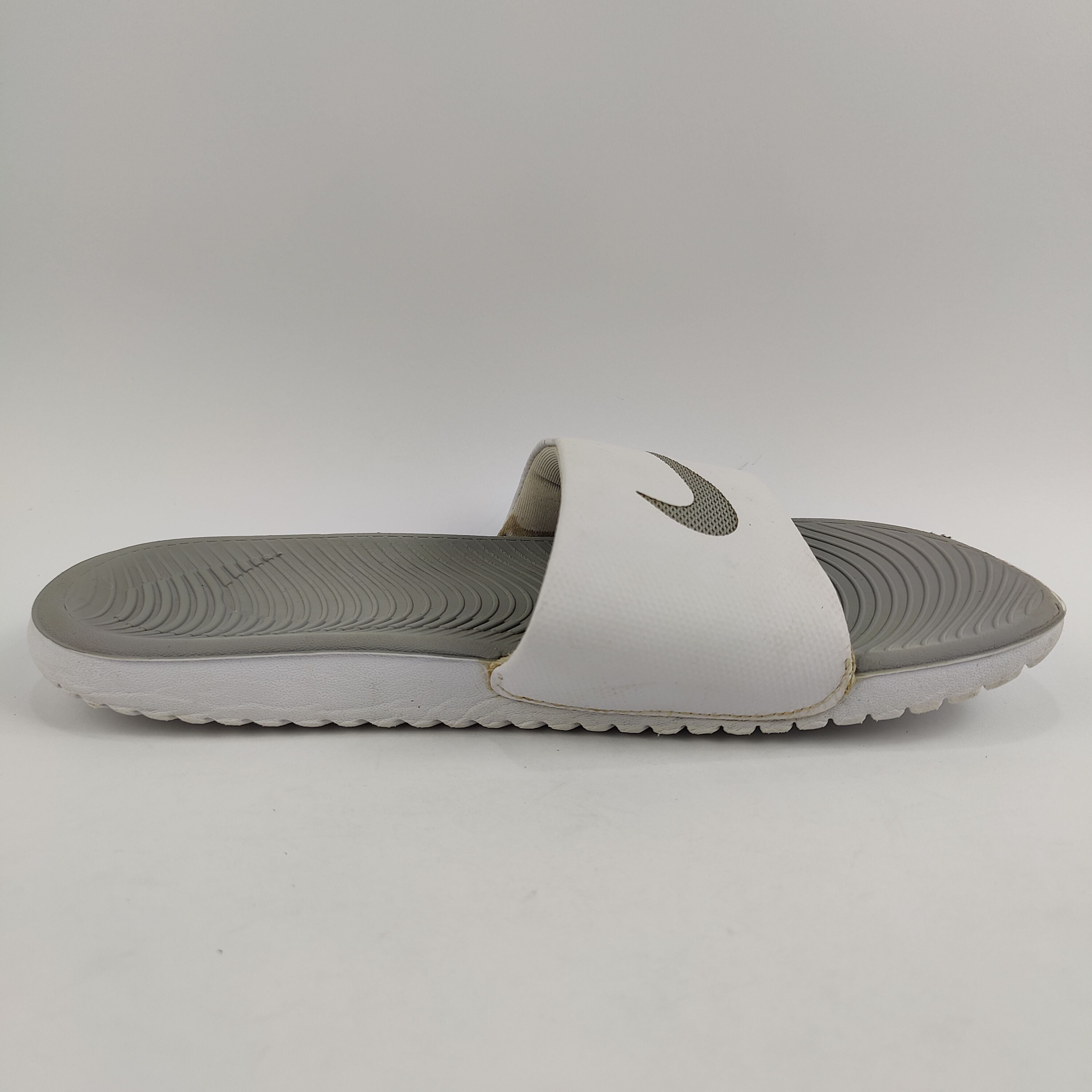 Nike Kawa Slides (UK/PK 6.5) - 4051068