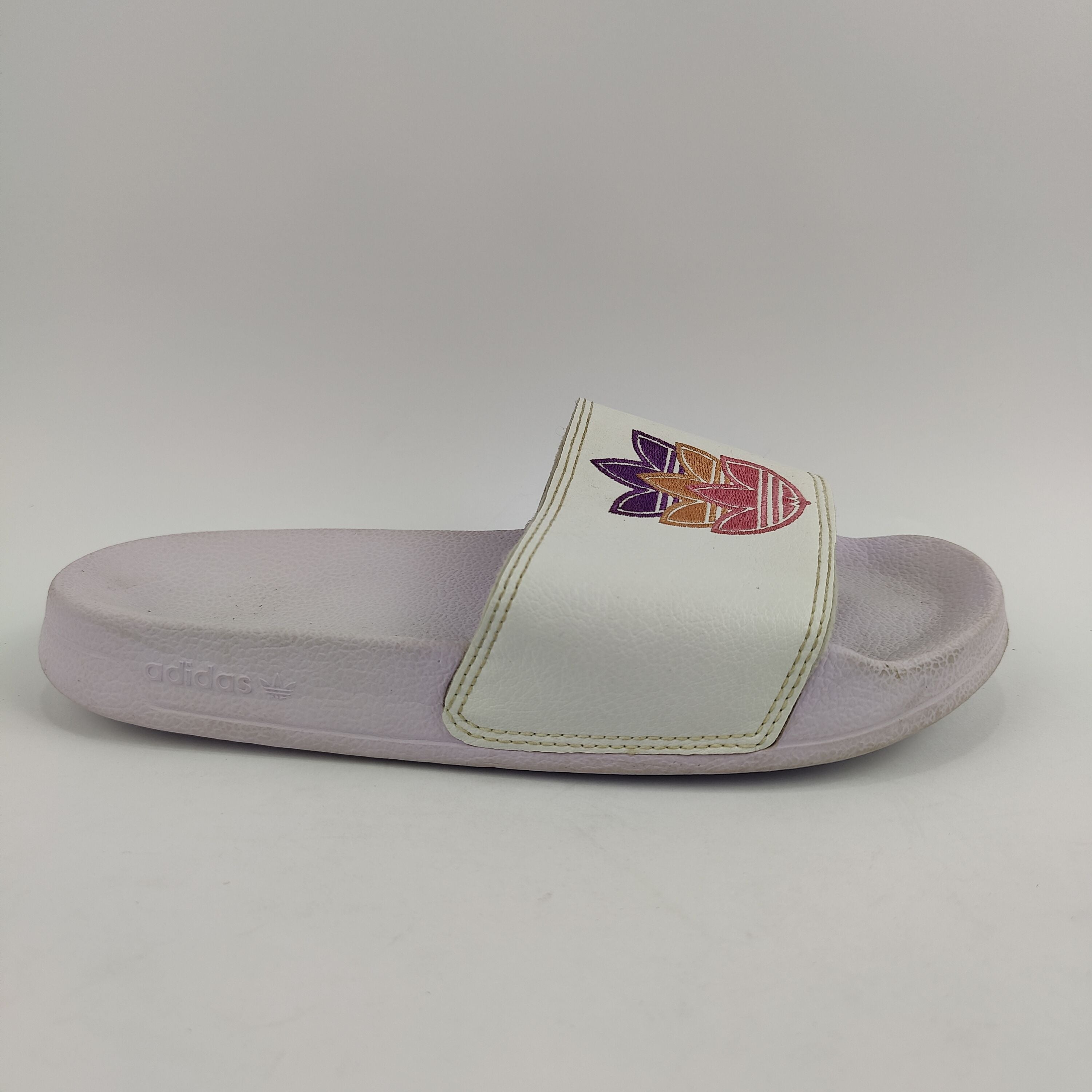Adidas Adilette Slides (UK/PK 6) - 3901060