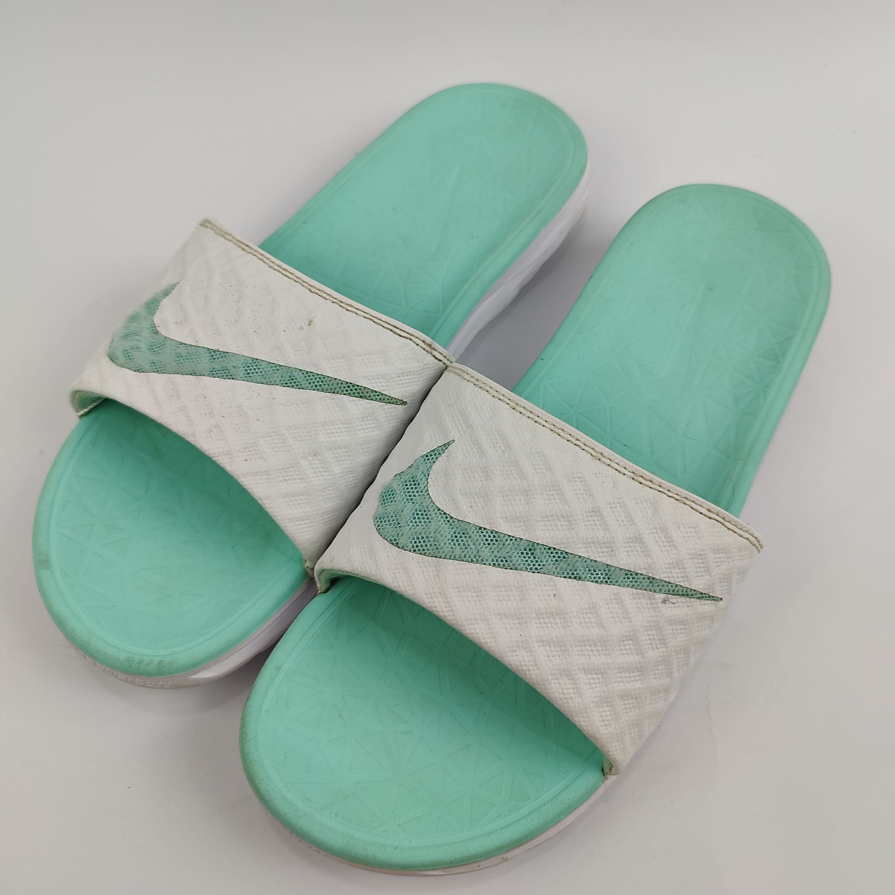 Nike Benassi Slides (UK/PK 4.5) - 3801058