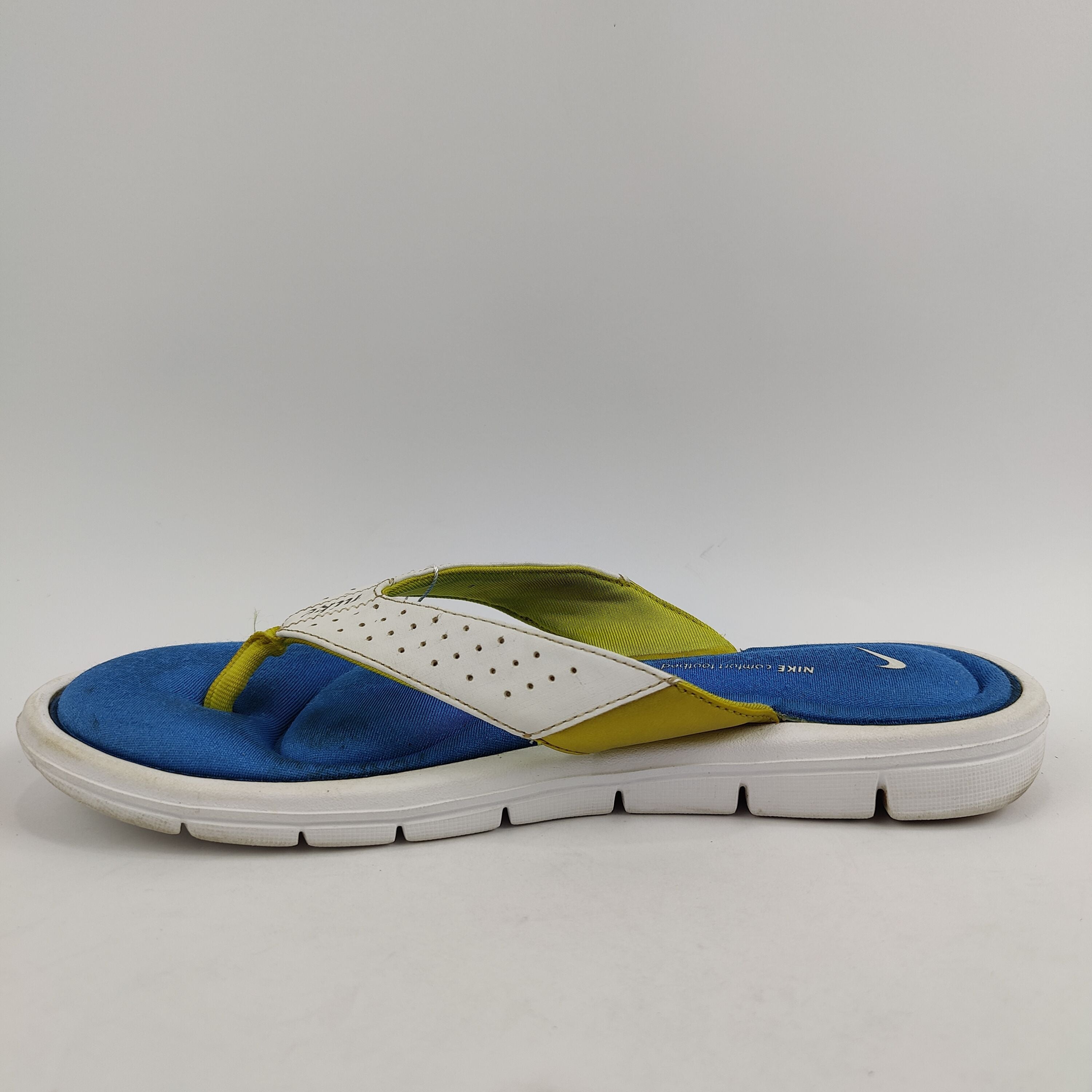 Nike Comfort Slides (UK/PK 7.5) - 4201052