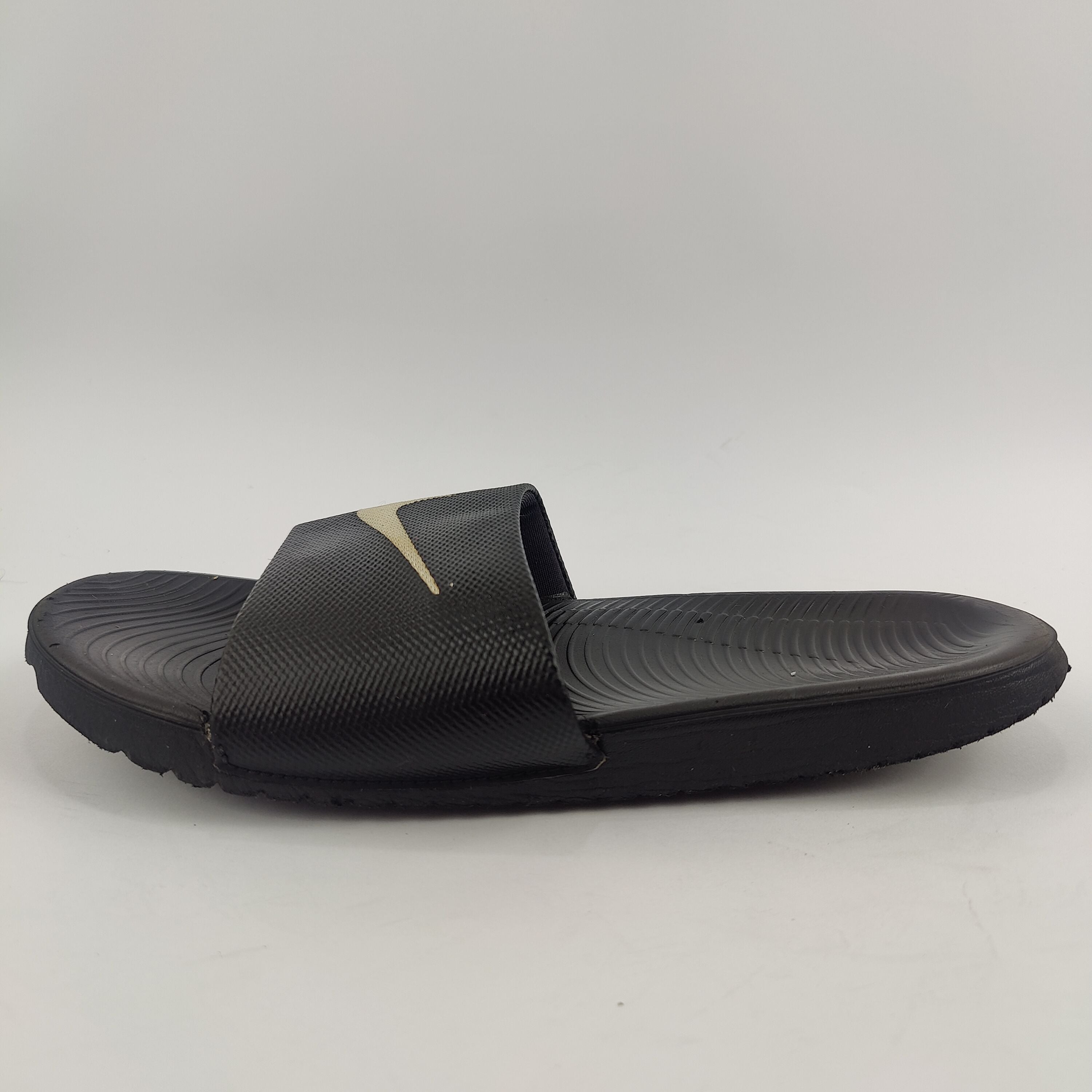 Nike Kawa Slides (UK/PK 6) - 4001125